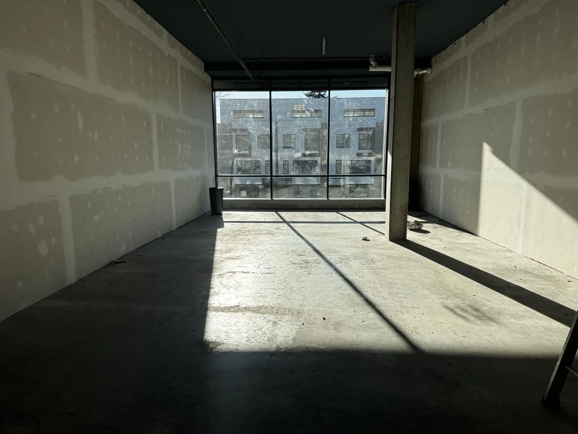 Property at #253 422 E 3RD STREET, North Vancouver, BC