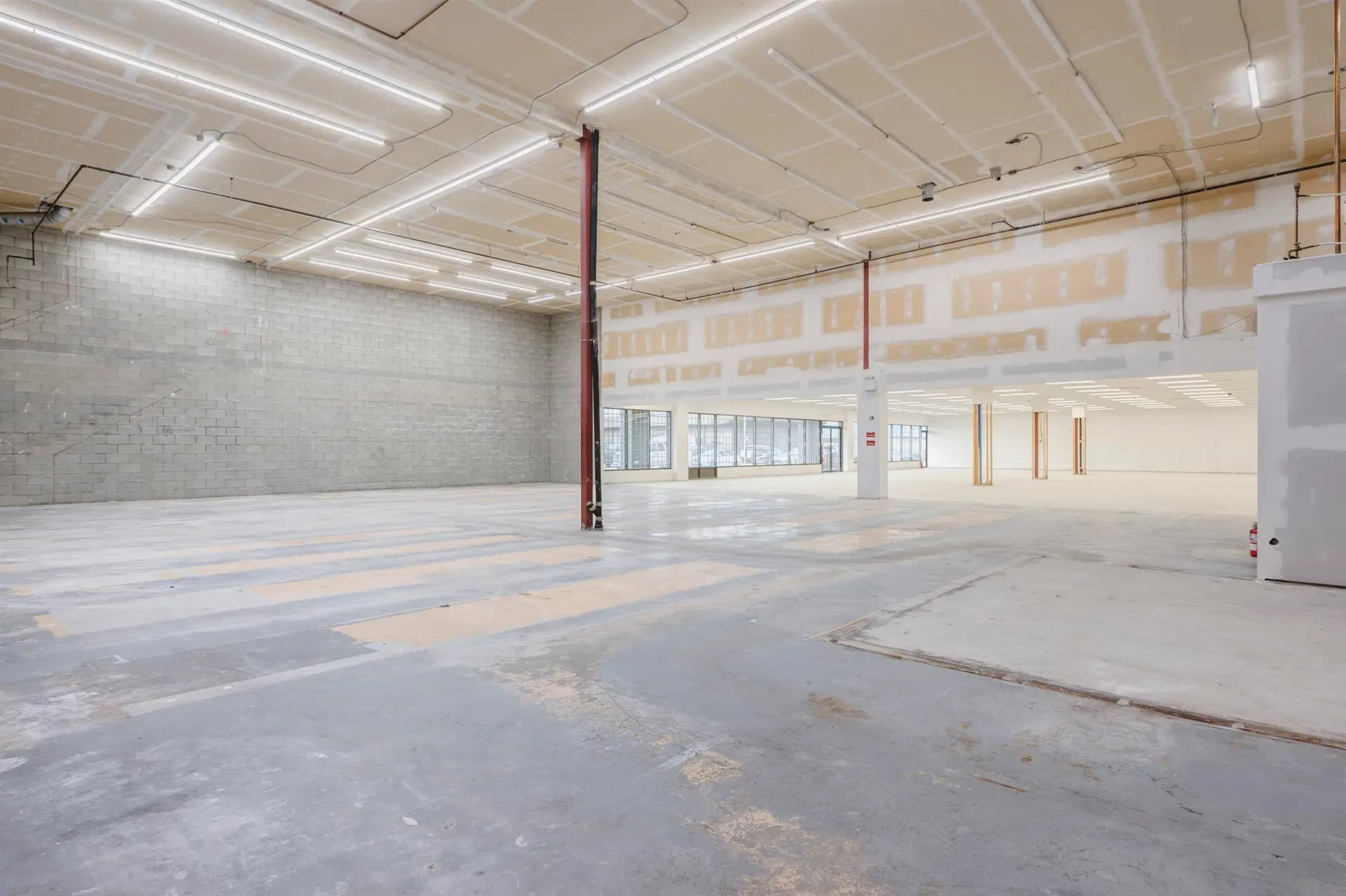 Property at #1 33324 SOUTH FRASER WAY, Abbotsford, BC