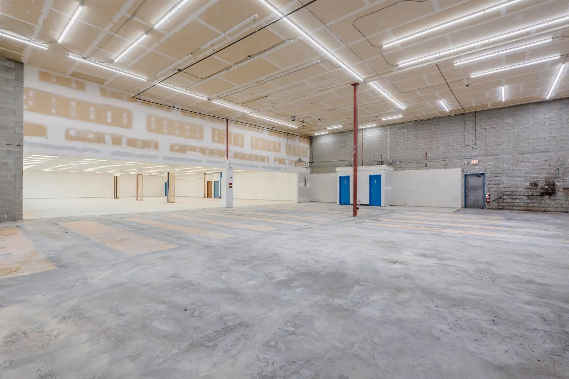 Property at #1 33324 SOUTH FRASER WAY, Abbotsford, BC