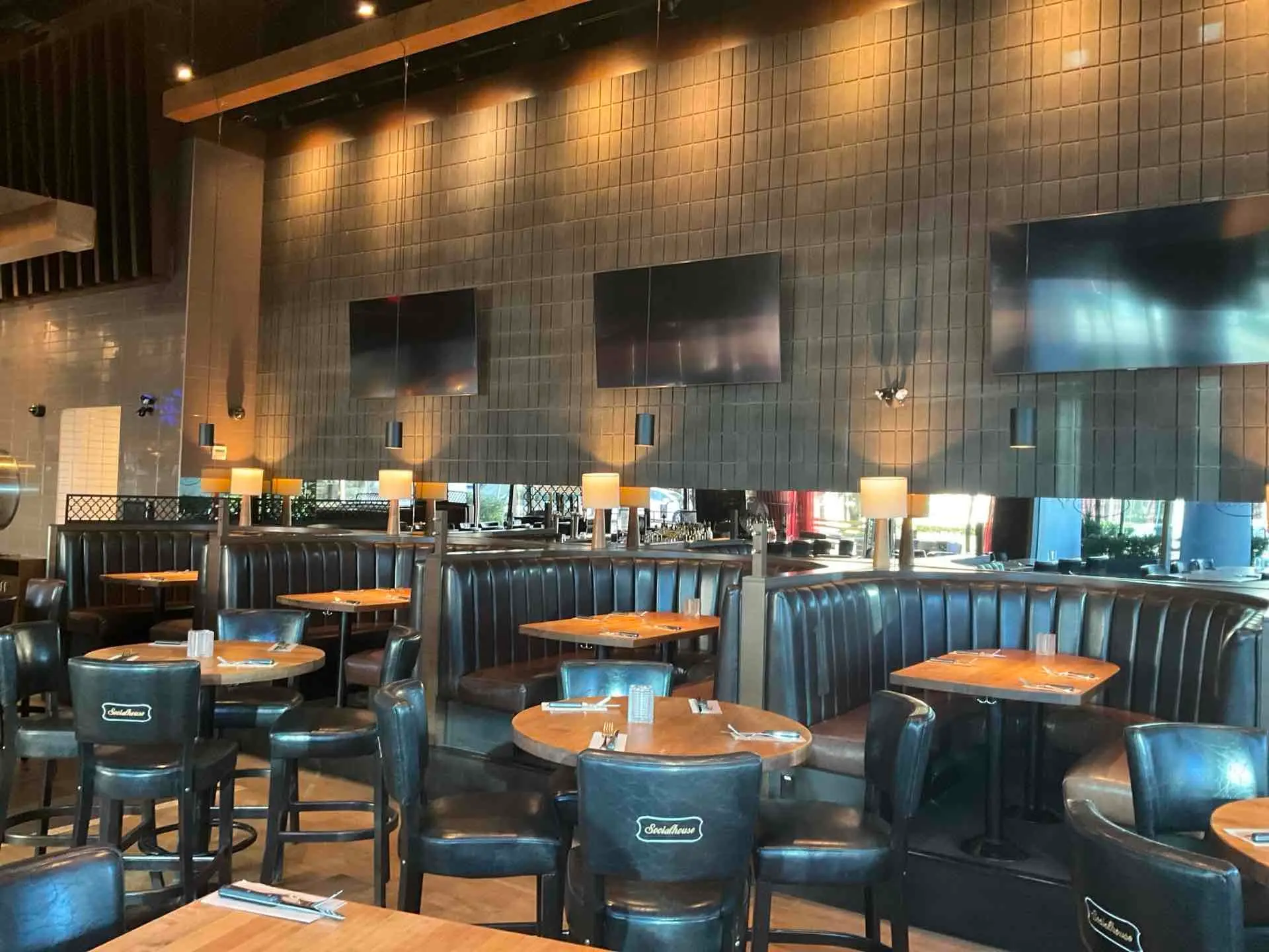 Property at 1908 ROSSER AVENUE, Burnaby, BC