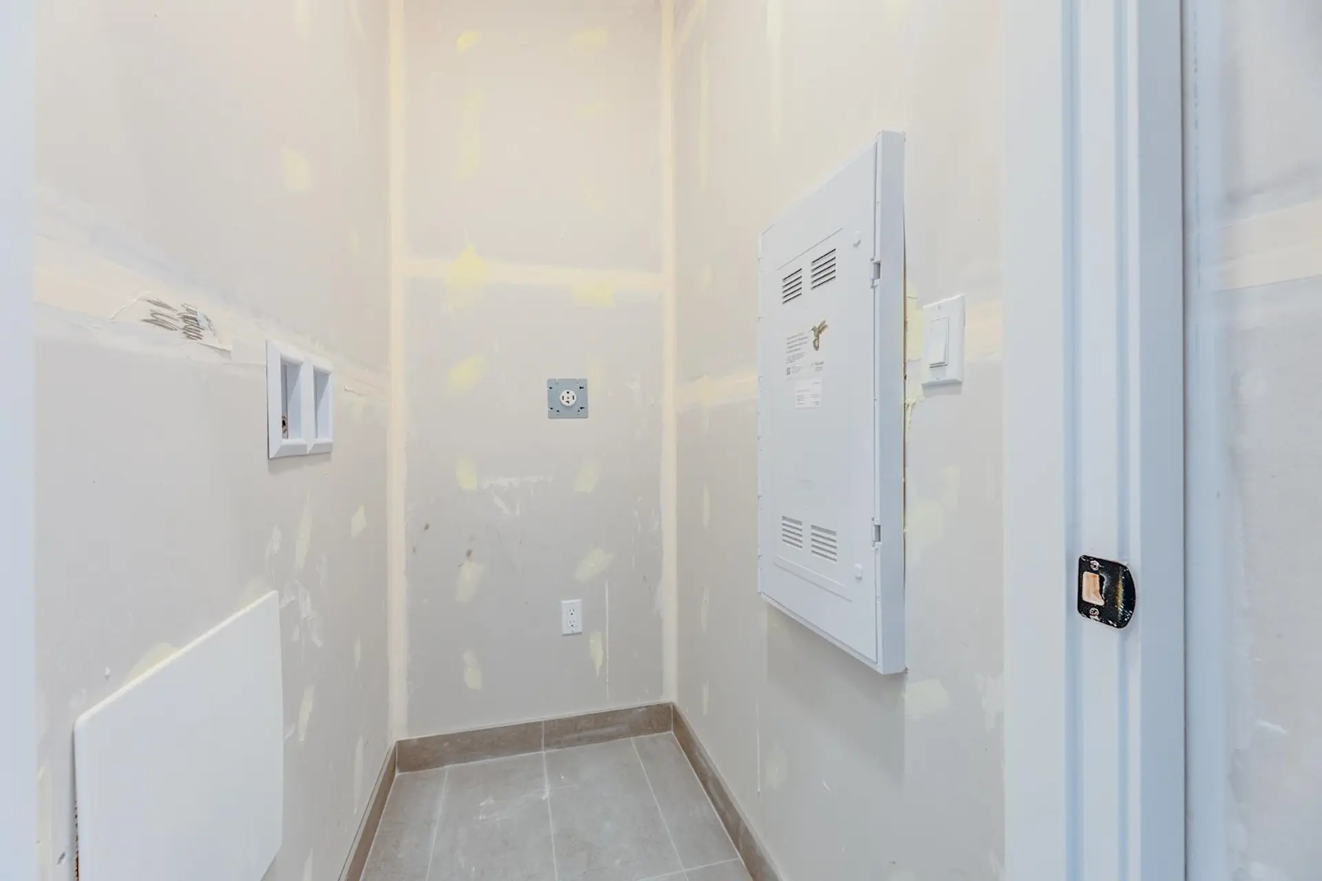 Property at #104 422 E 3RD STREET, North Vancouver, BC