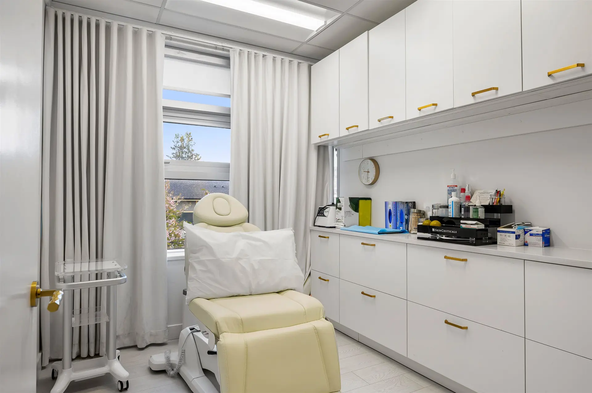 Property at #300-301 4388 BERESFORD STREET, Burnaby, BC