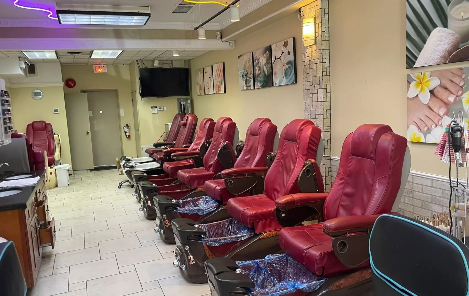 Property at #5 1725 ROBSON STREET, Vancouver, BC