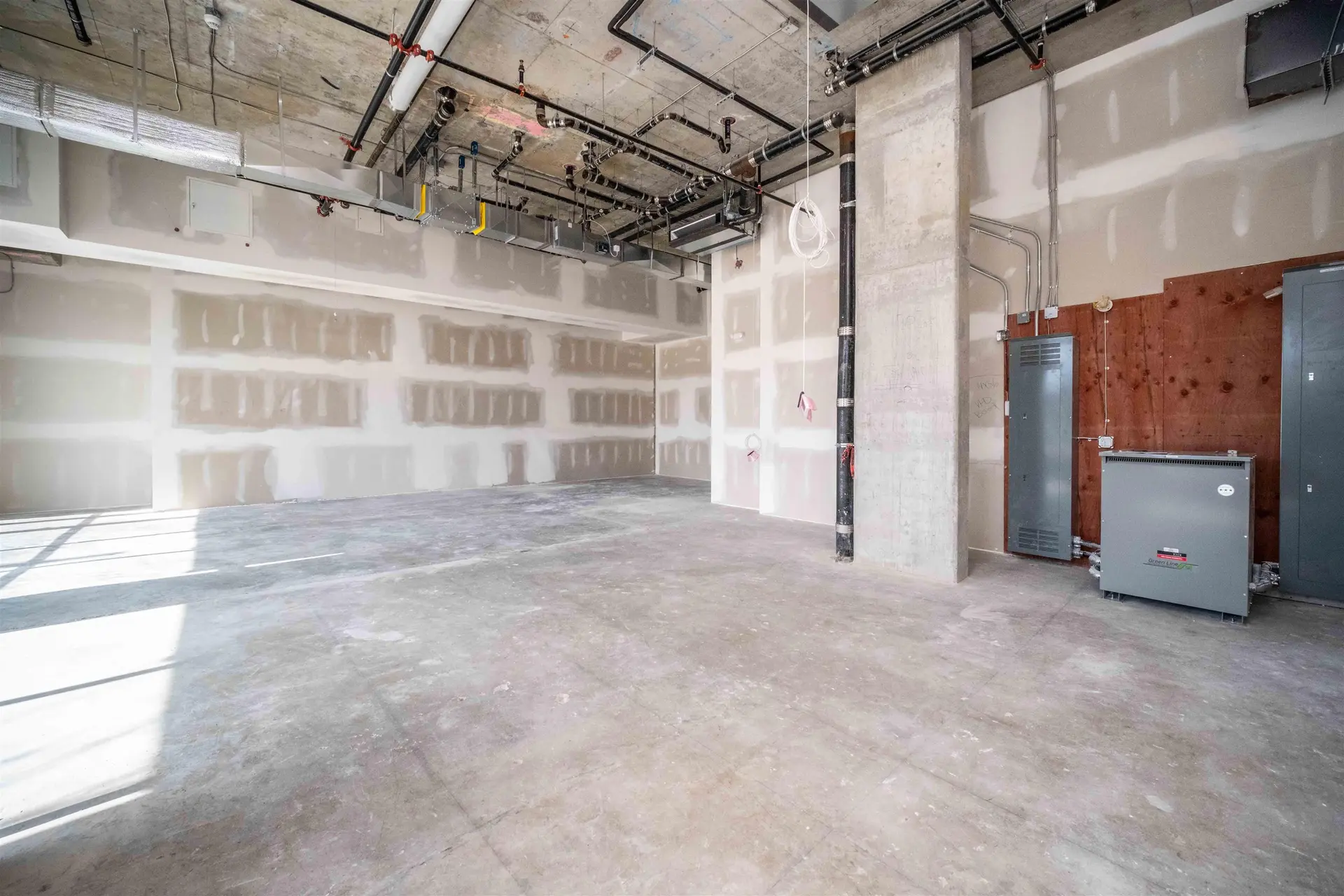 Property at 2731 KINGSWAY, Vancouver, BC