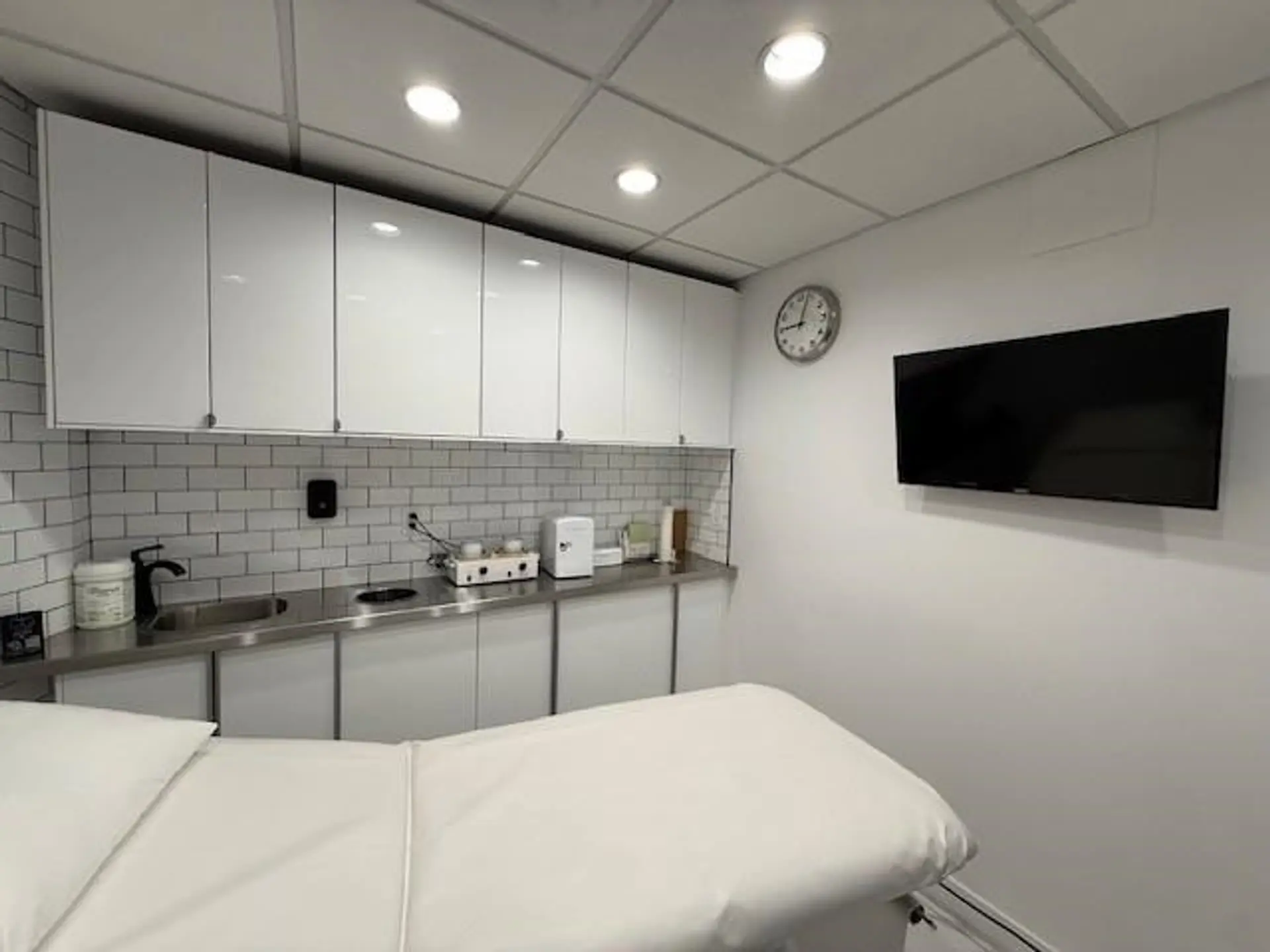 Property at 4383 W 10TH AVENUE, Vancouver, BC