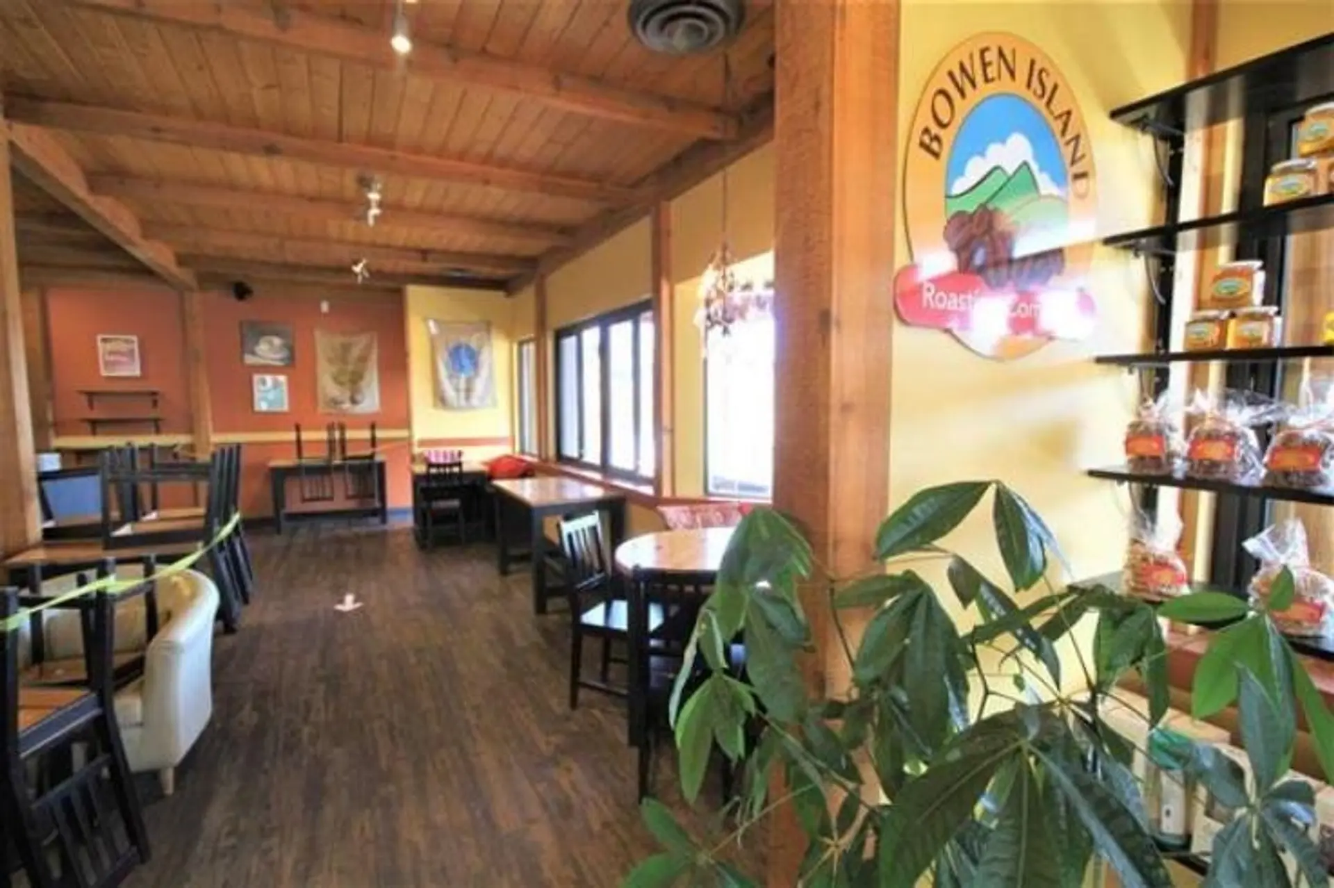 Property at 818 GIBSONS WAY, Gibsons, BC