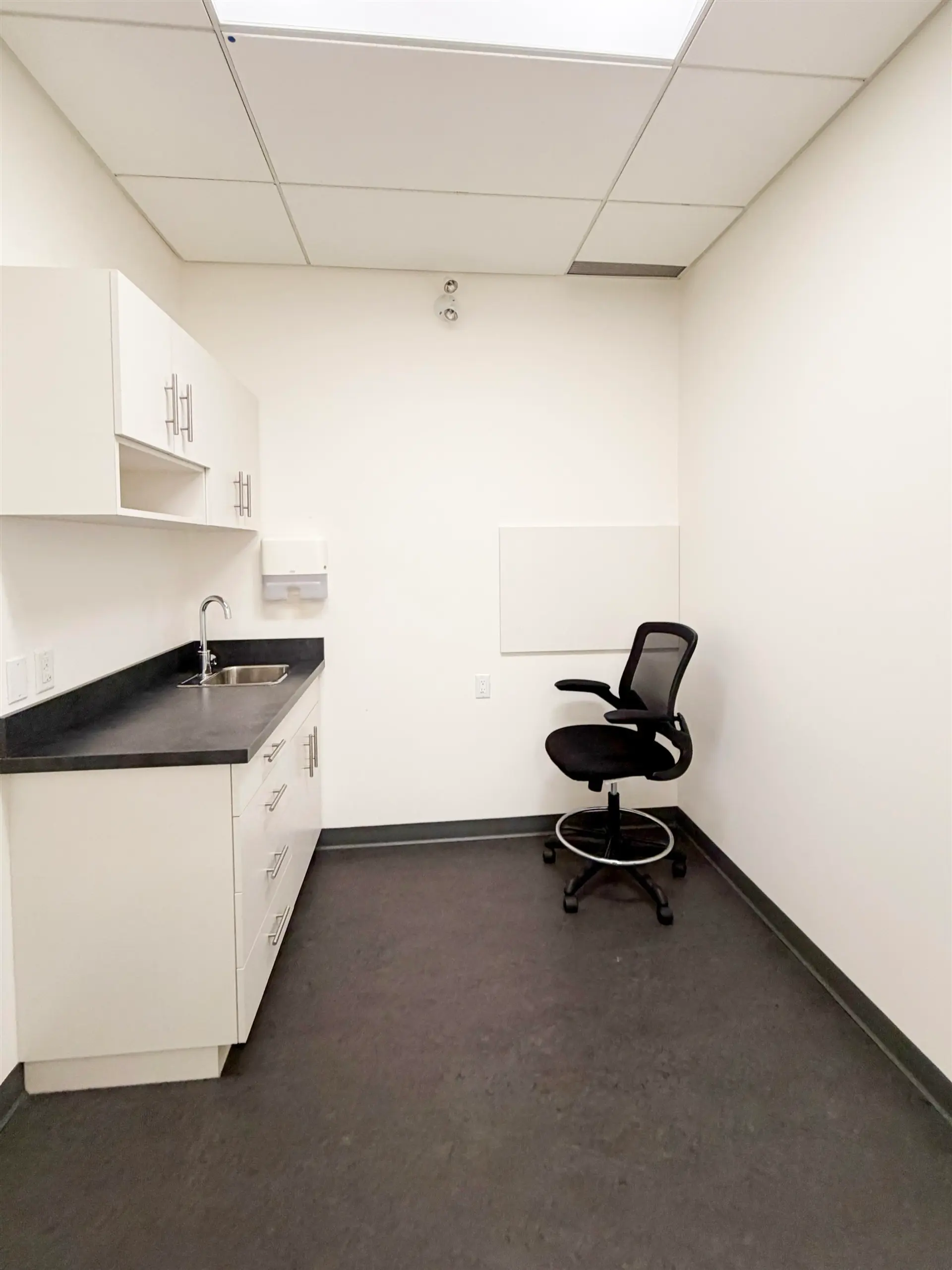 Property at #302 223 NELSON'S CRESCENT, New Westminster, BC