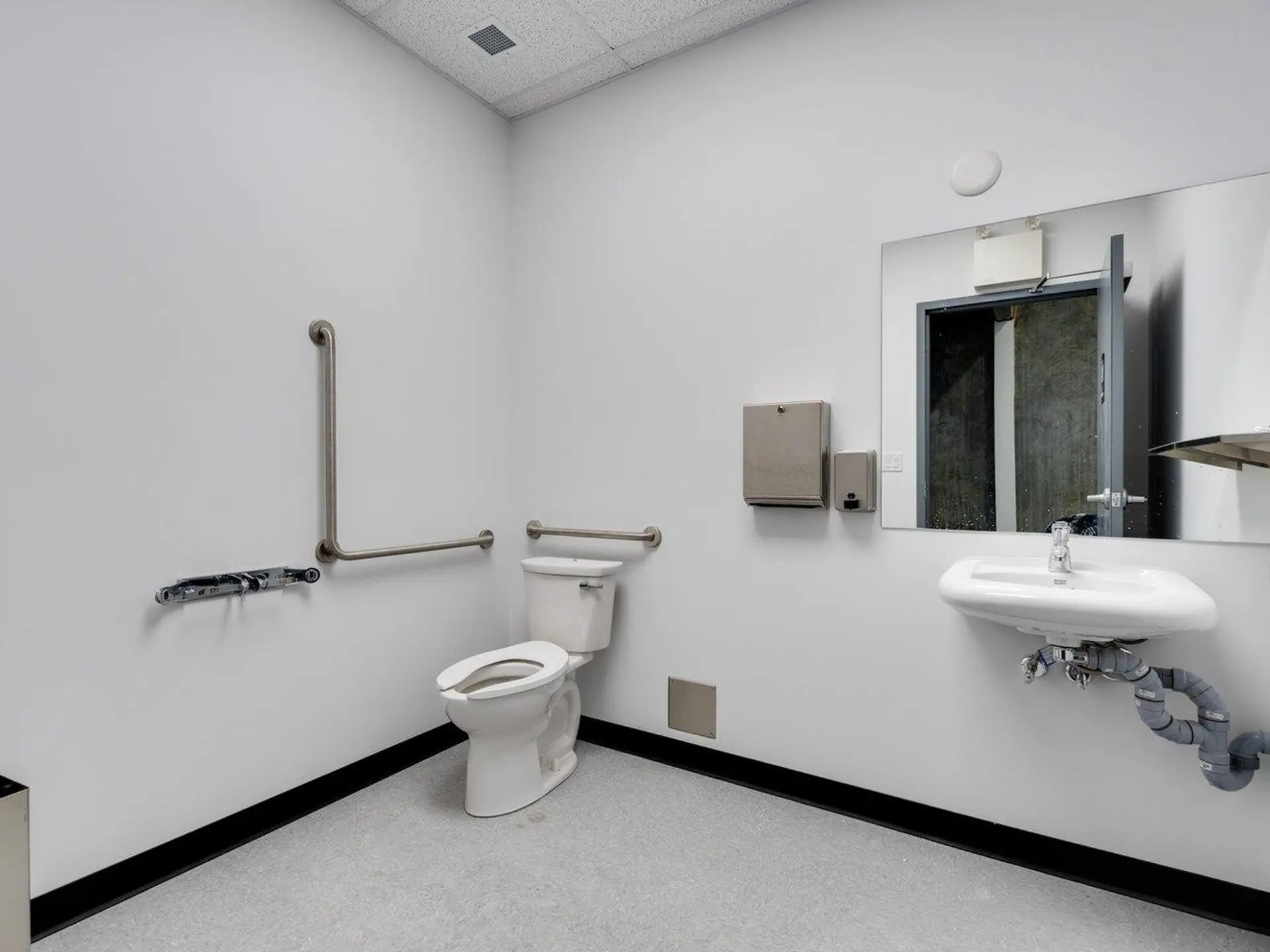 Property at 8650 DEWDNEY TRUNK ROAD, Mission, BC