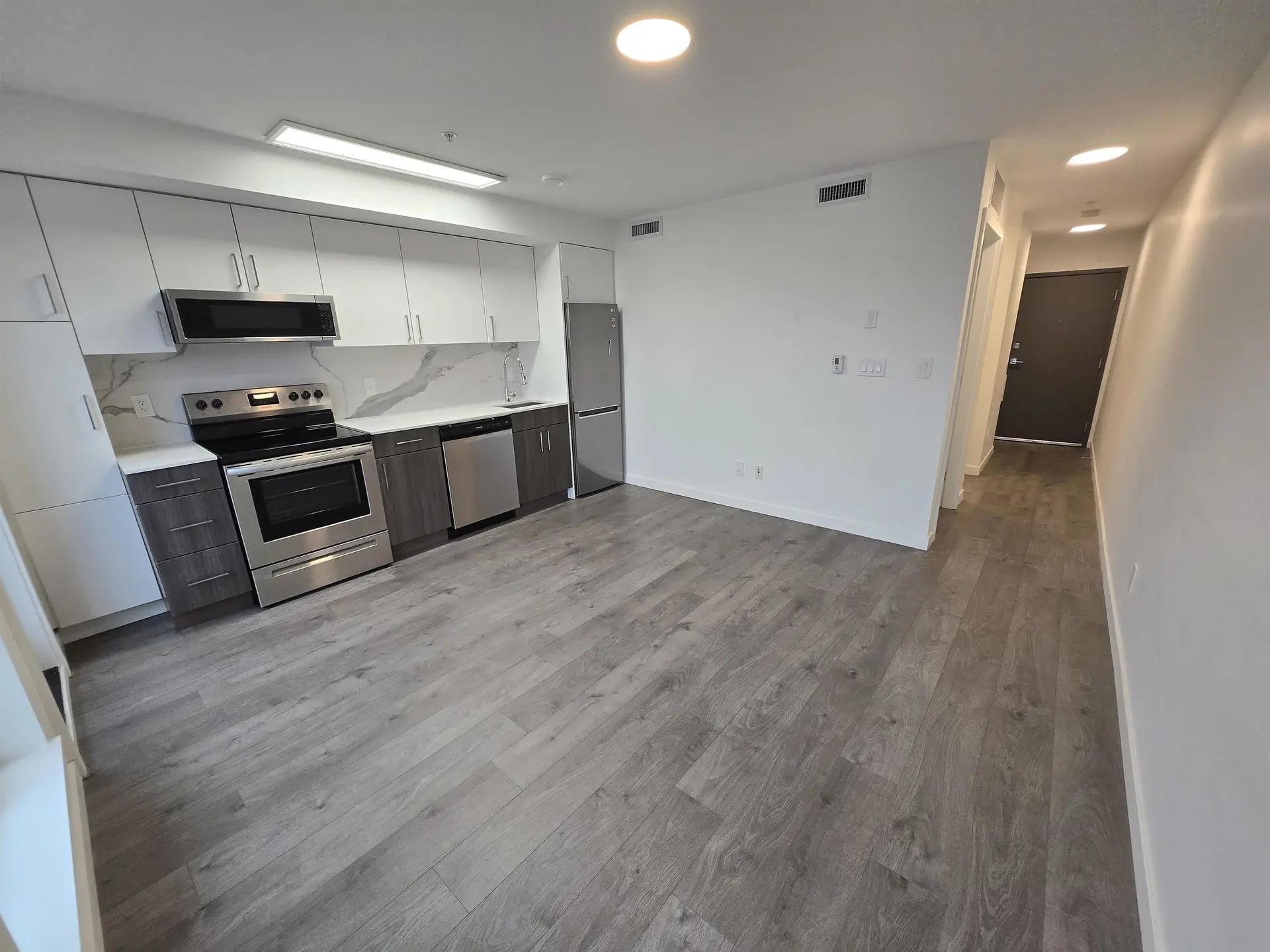 Property at 2551 KINGSWAY, Vancouver, BC