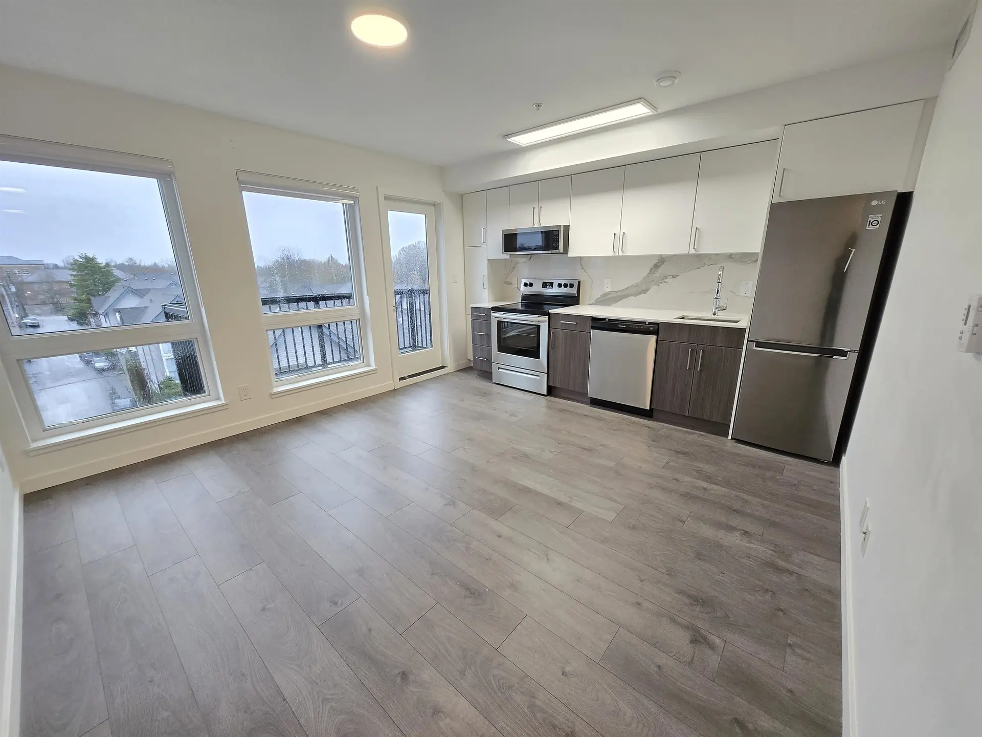 Property at 2551 KINGSWAY, Vancouver, BC