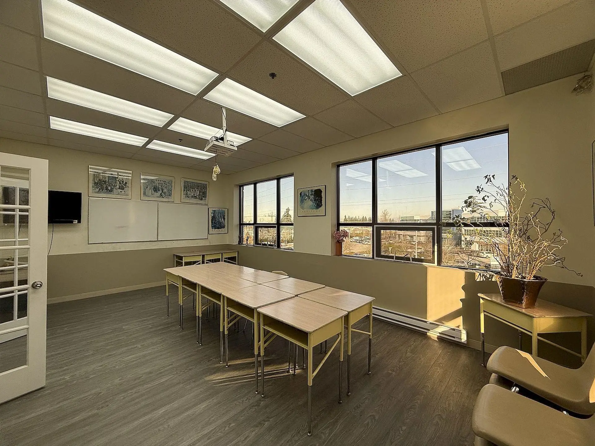 Property at #301 15292 CROYDON DRIVE, Surrey, BC