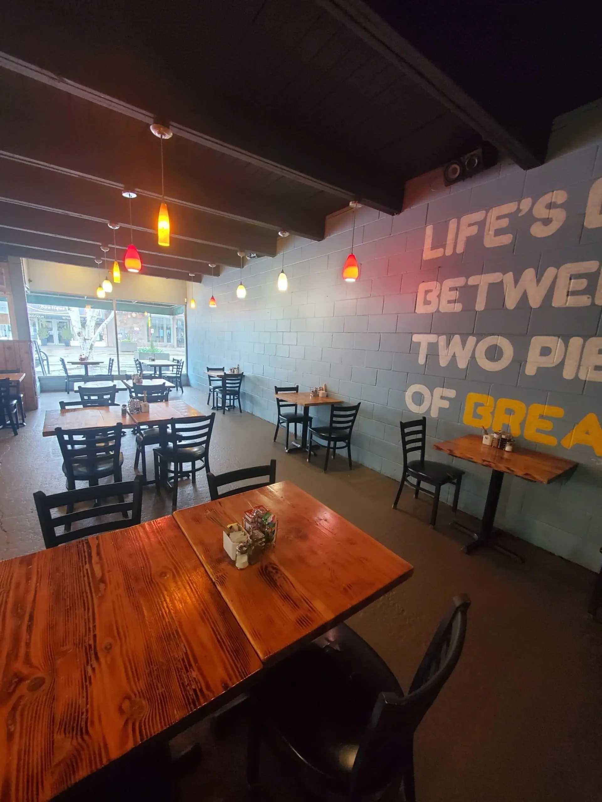 Property at 38042 CLEVELAND AVENUE, Squamish, BC