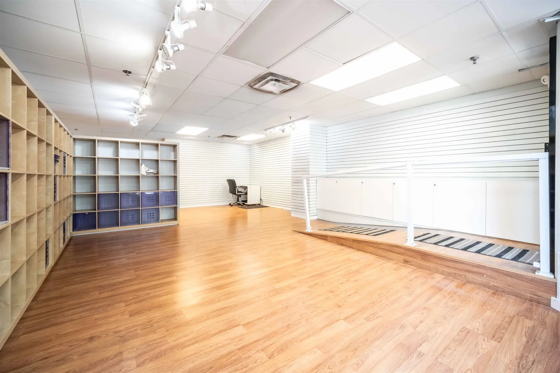 3424 W BROADWAY - Image 6