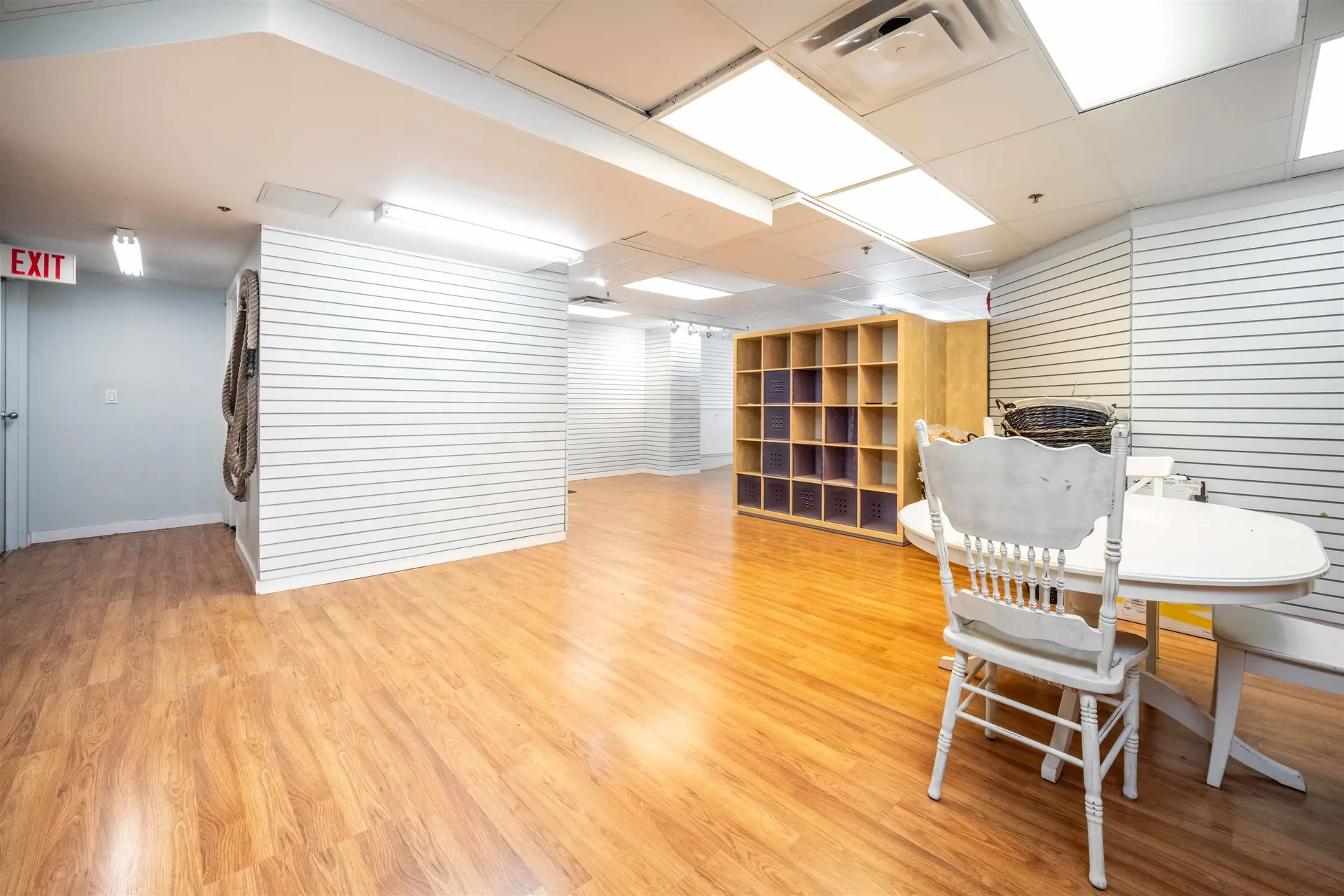 3424 W BROADWAY - Image 9