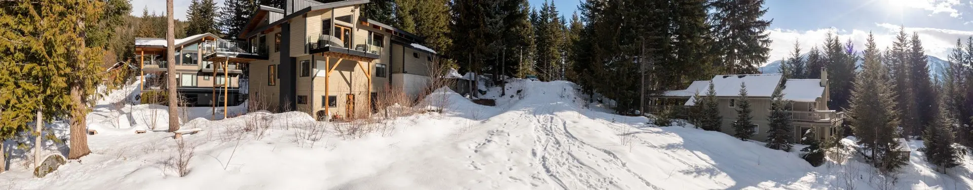 Property at 8648 LAKEWOOD COURT, Whistler, BC