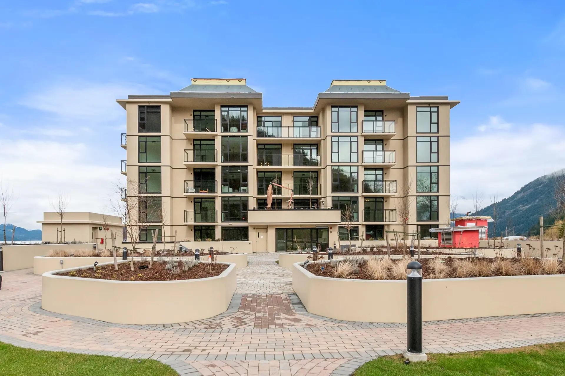 Property at #604 120 ESPLANADE AVENUE, Harrison Hot Springs, BC