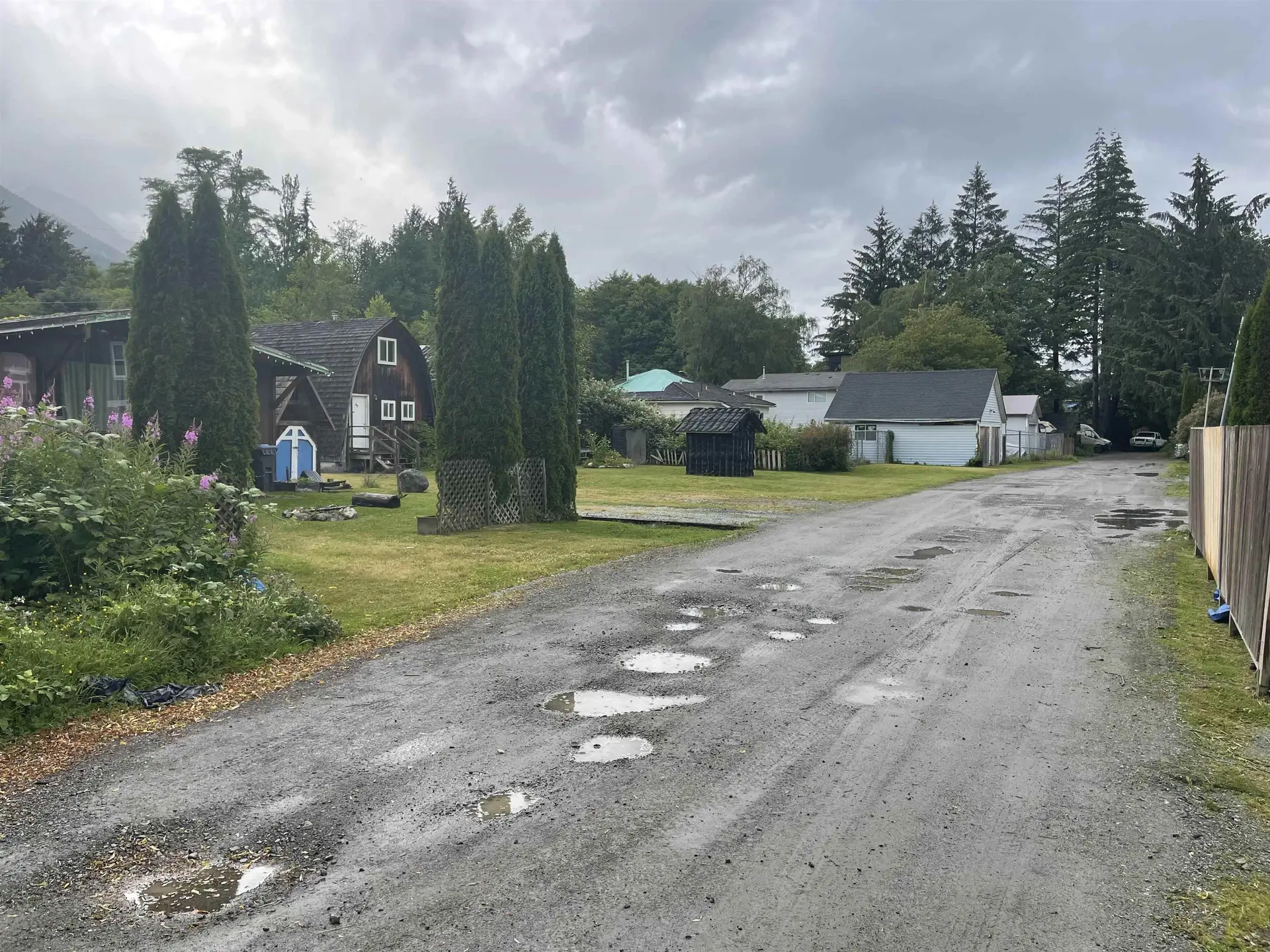 Property at 38024 SIXTH AVENUE, Squamish, BC