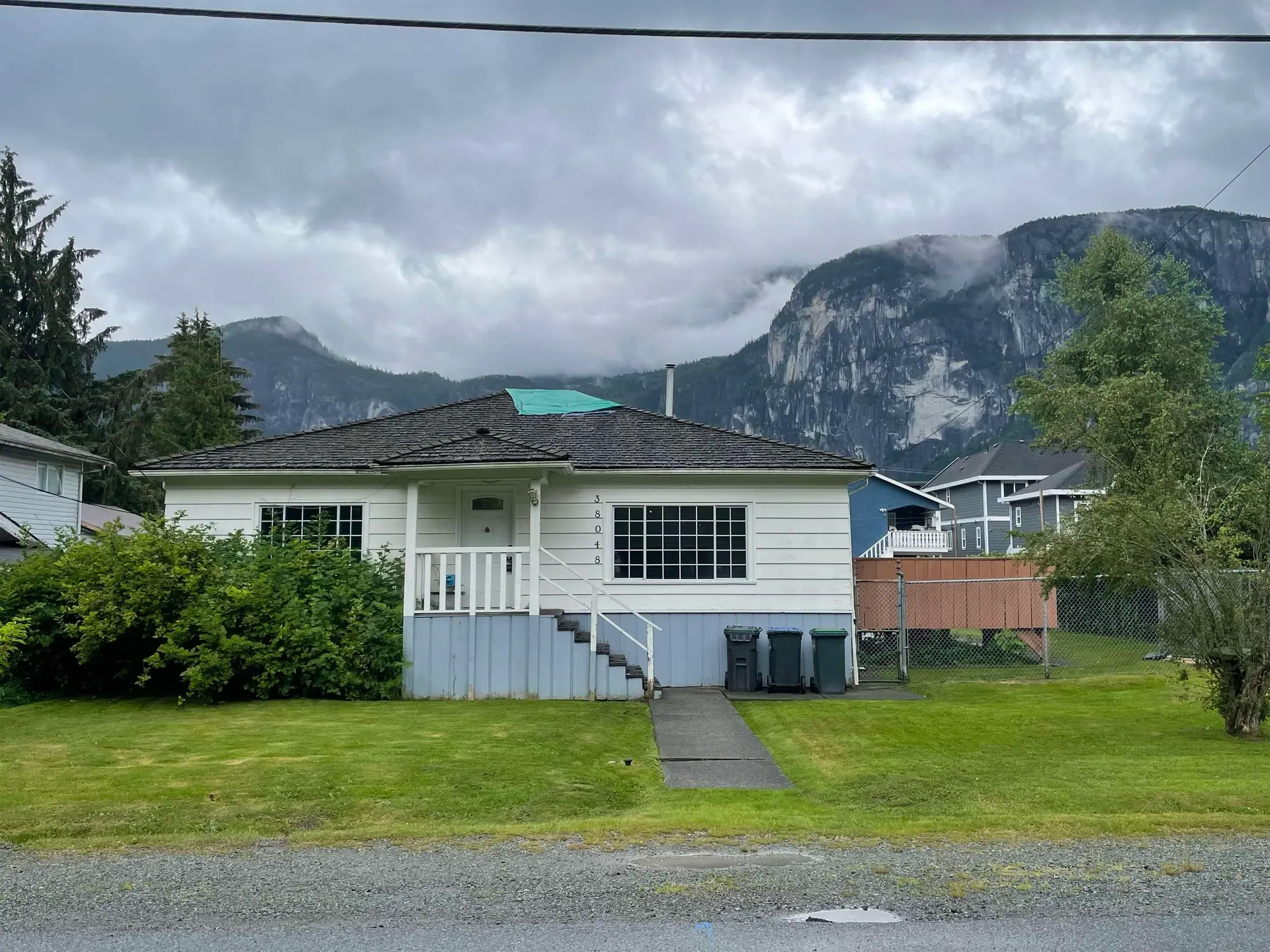 Property at 38048 SIXTH AVENUE, Squamish, BC