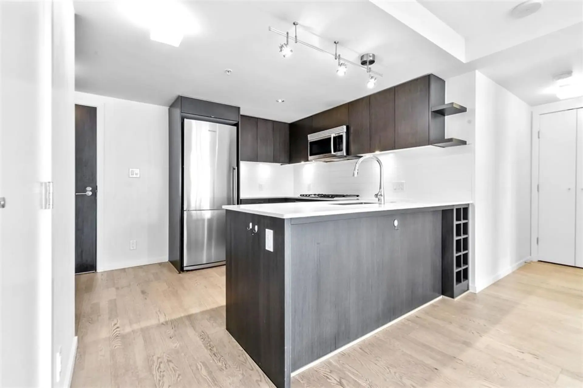 Property at #916 7988 ACKROYD ROAD, Richmond, BC