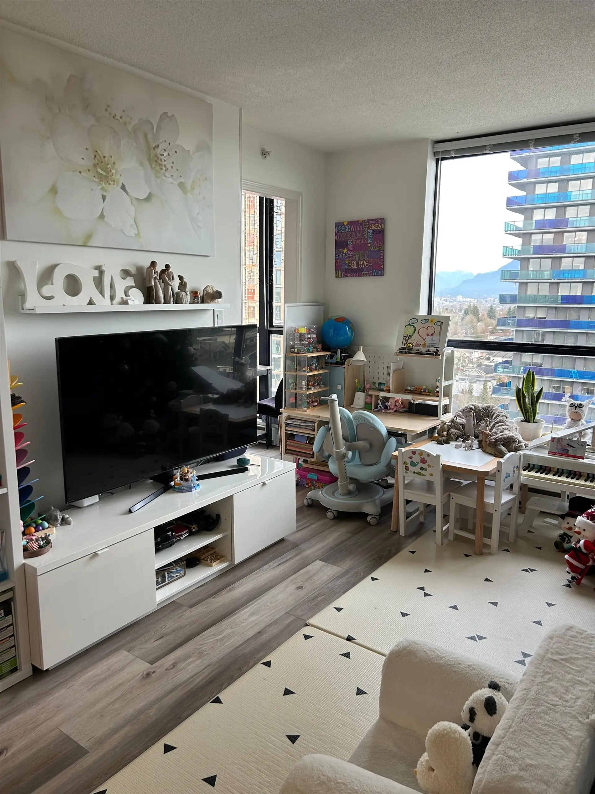 Property at #1507 3438 VANNESS AVENUE, Vancouver, BC