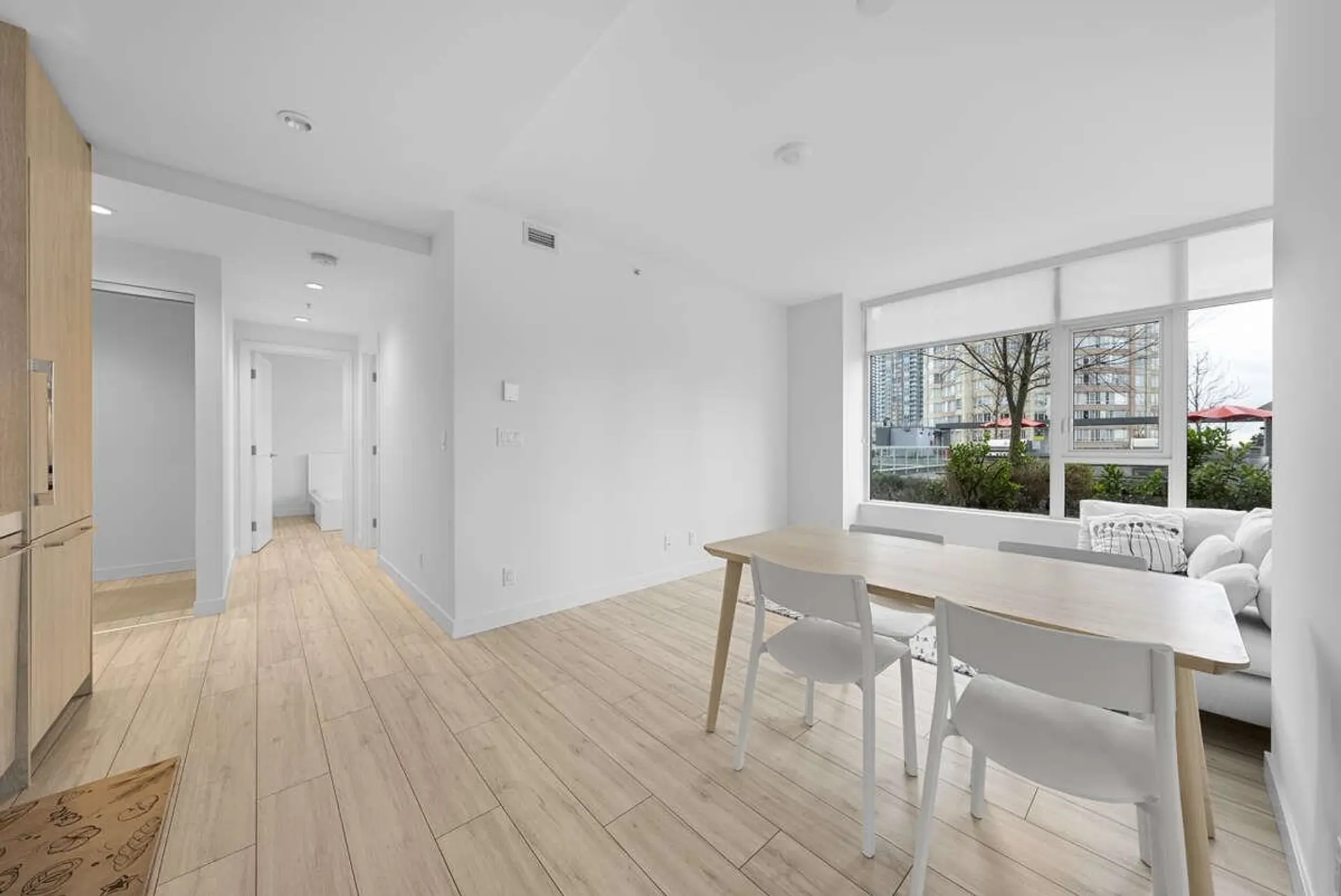 Property at #401 6080 MCKAY AVENUE, Burnaby, BC