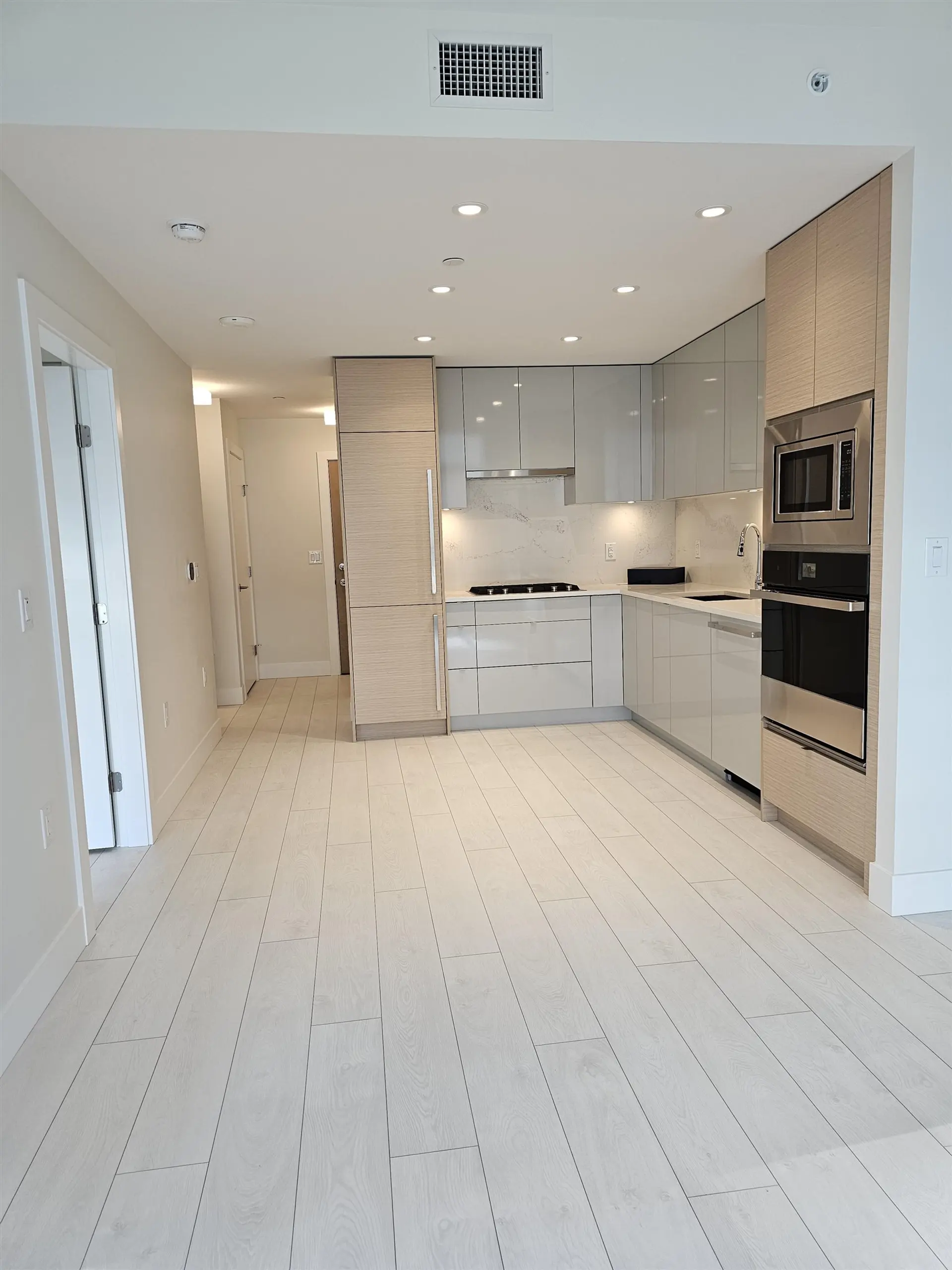 Property at #616 3438 SAWMILL CRESCENT, Vancouver, BC