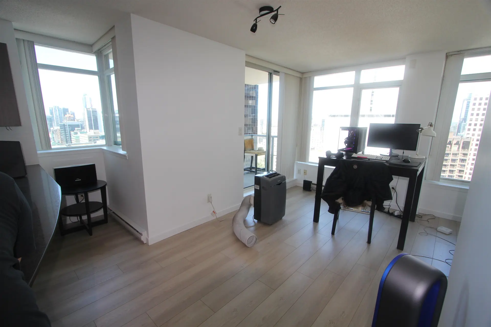 #2301 610 Granville Street - Image 5