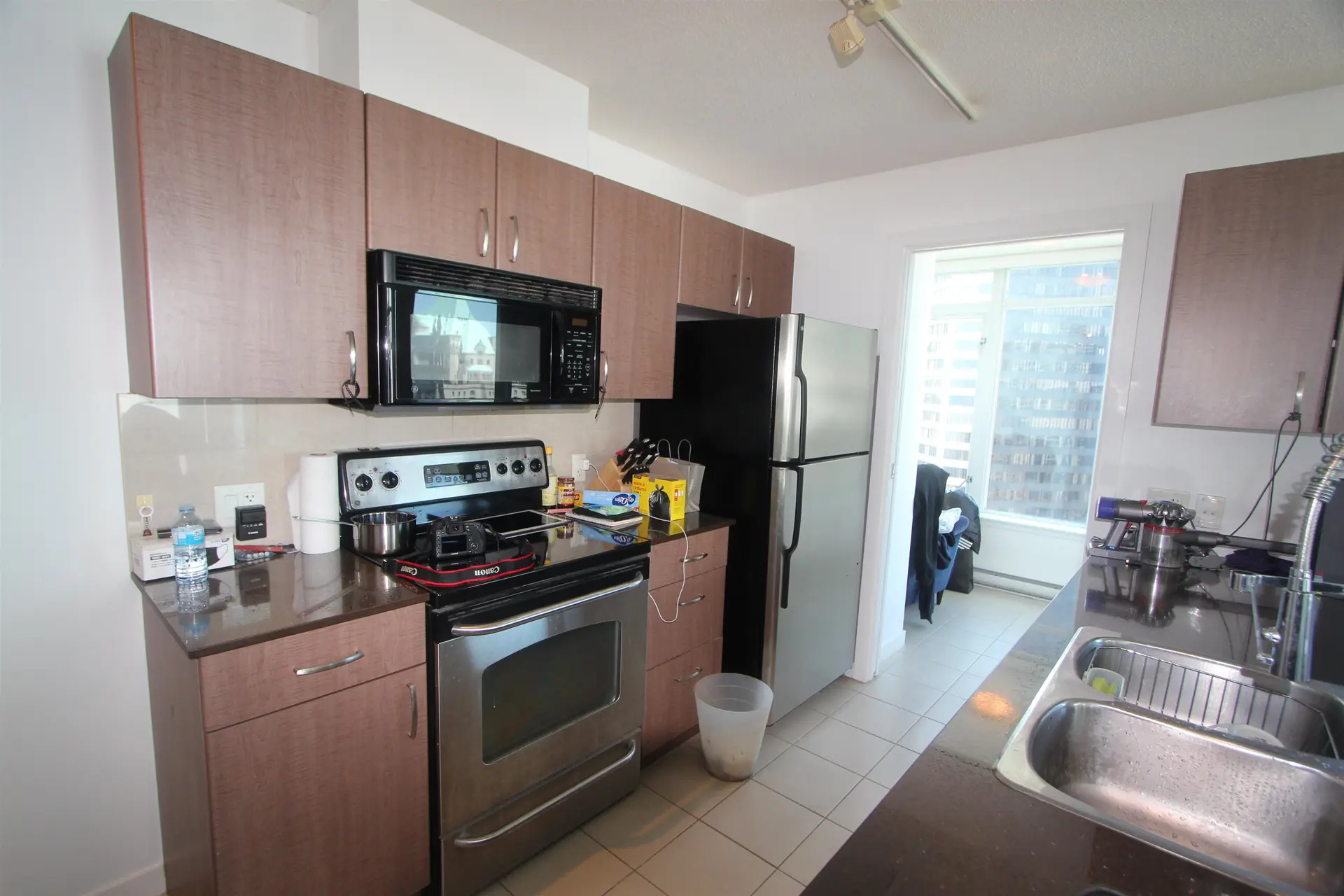 #2301 610 Granville Street - Image 11