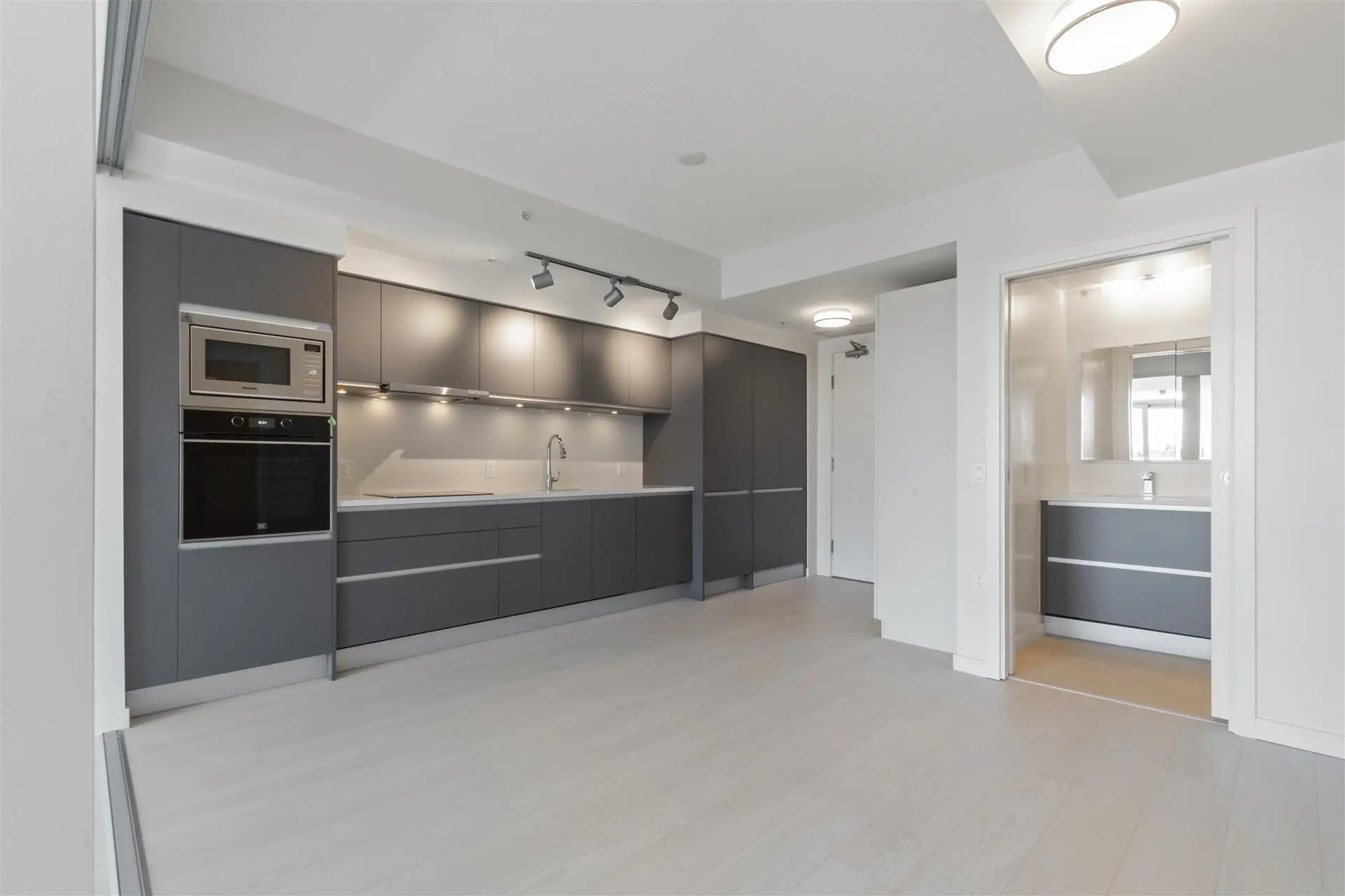 Property at #727 180 E 2ND AVENUE, Vancouver, BC