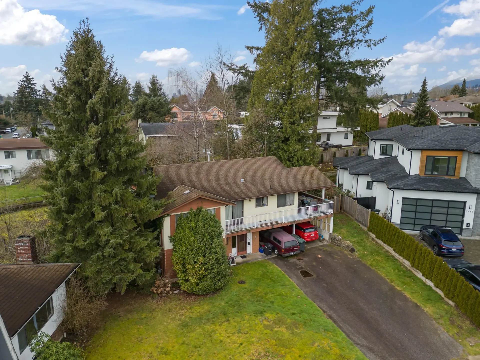 Property at 7129 CARDINAL COURT, Burnaby, BC