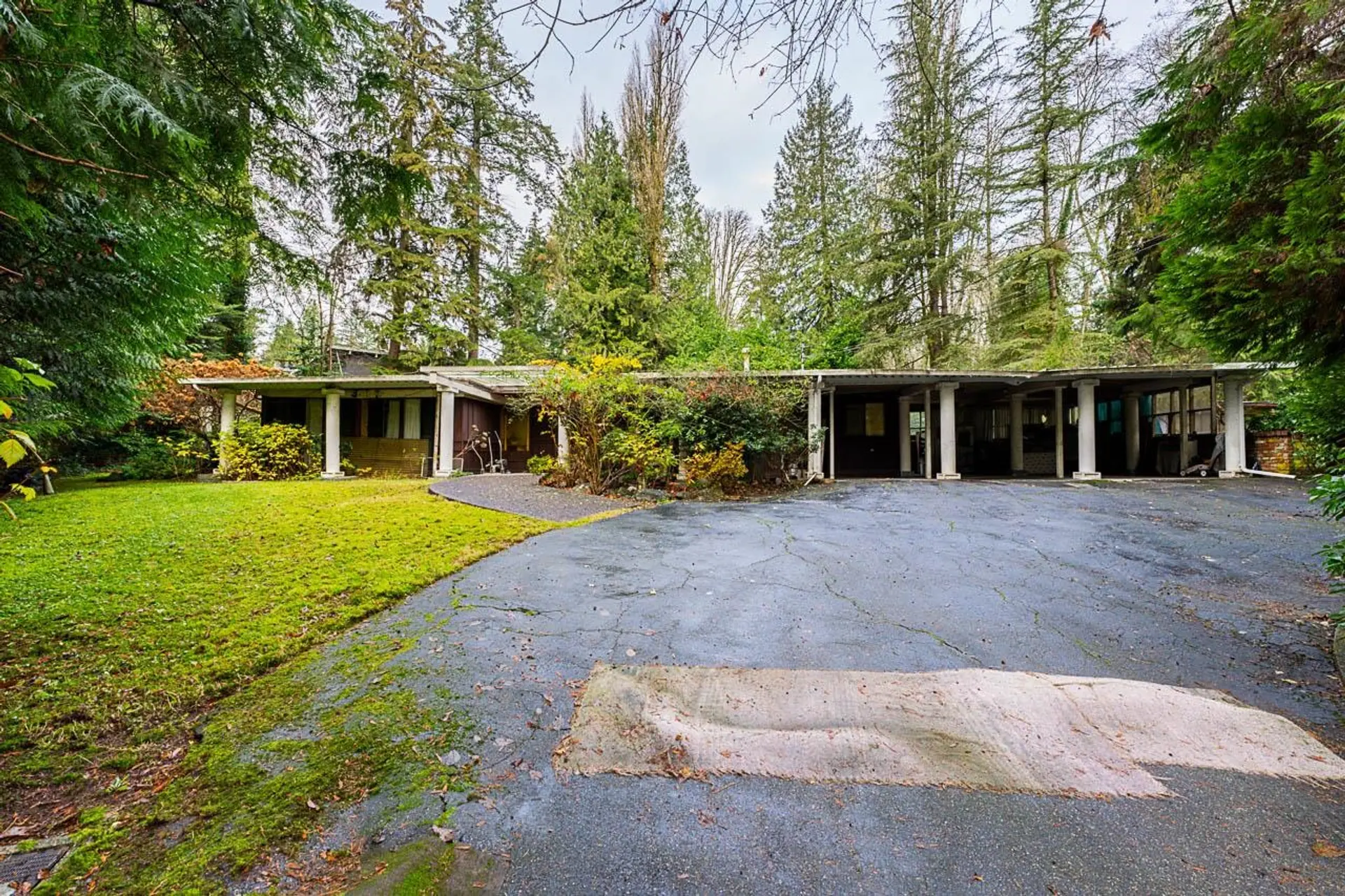 Property at 835 WILDWOOD PLACE, West Vancouver, BC