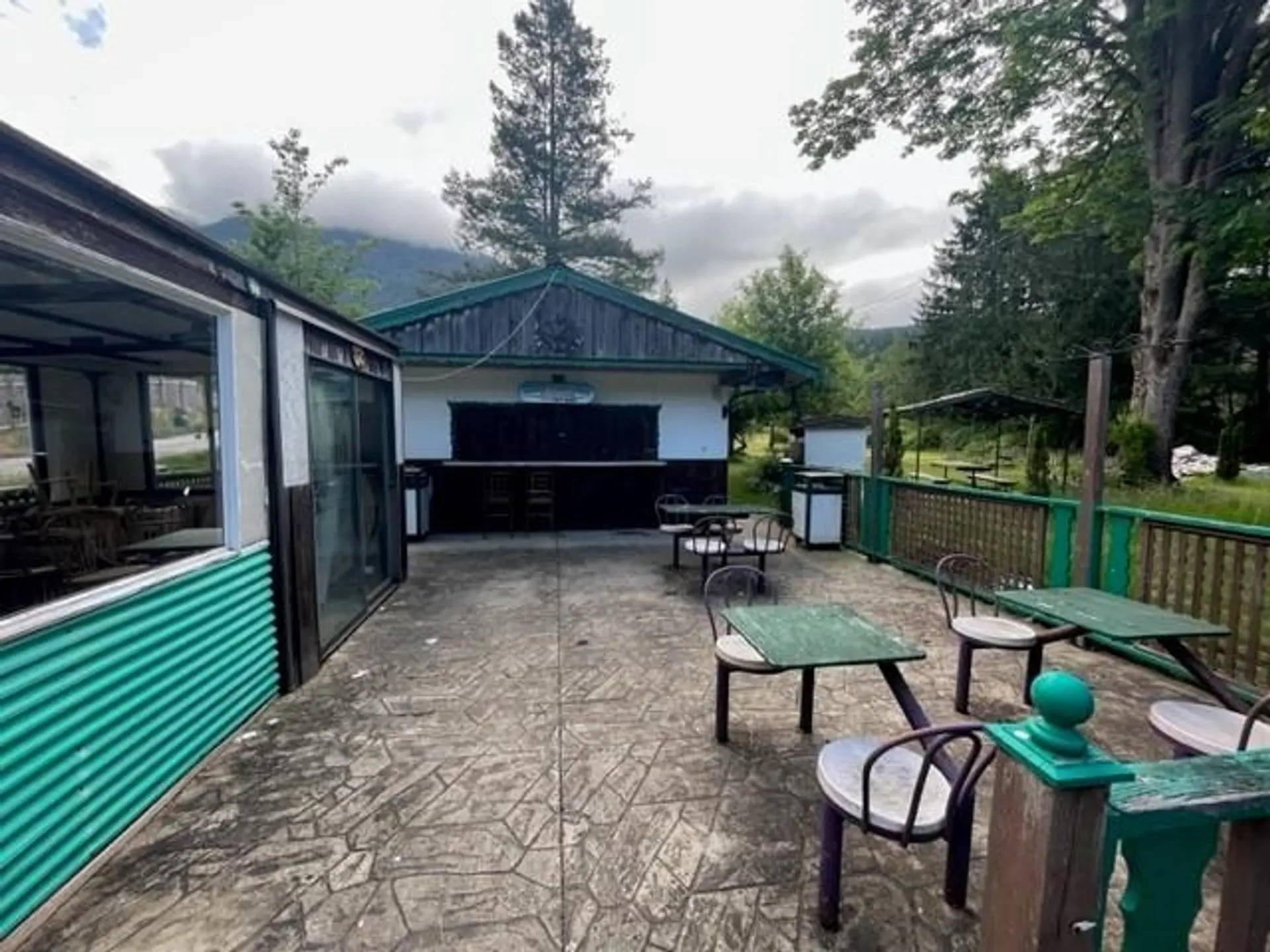 Property at 13524 SUNSHINE COAST HIGHWAY, Madeira Park, BC