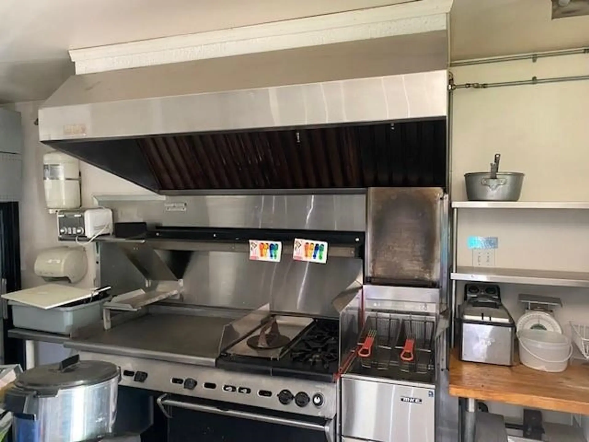 Property at 13524 SUNSHINE COAST HIGHWAY, Madeira Park, BC