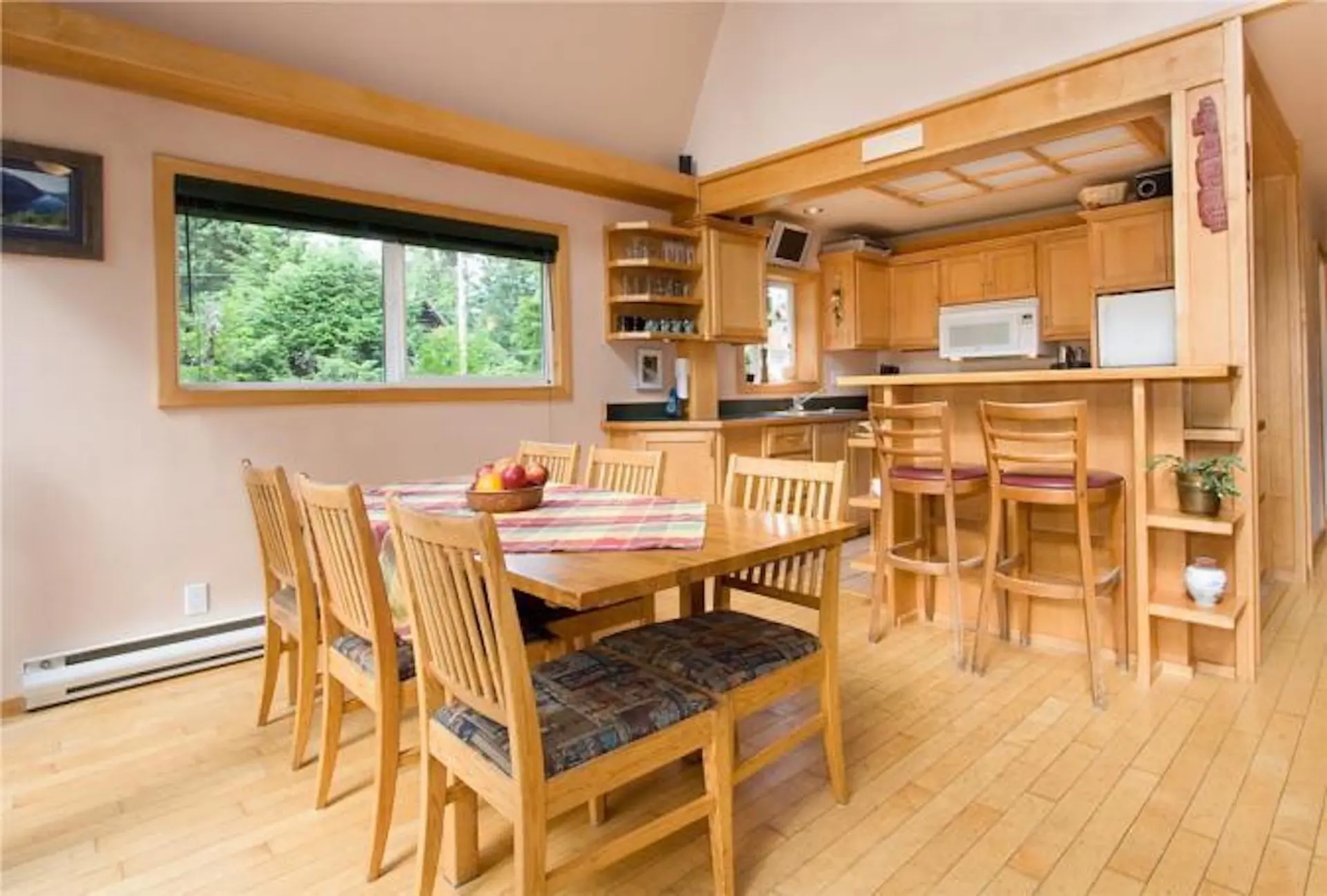 3366 Lakeside Road - Image 9