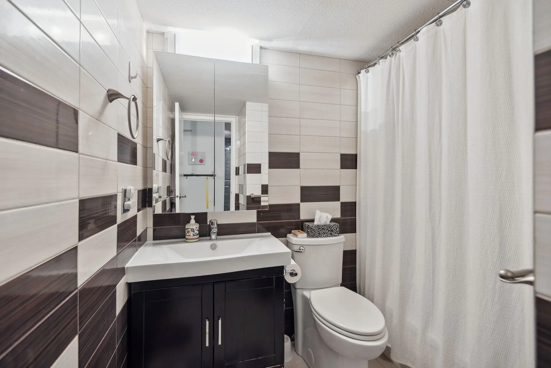 #615 1330 Burrard Street - Image 9
