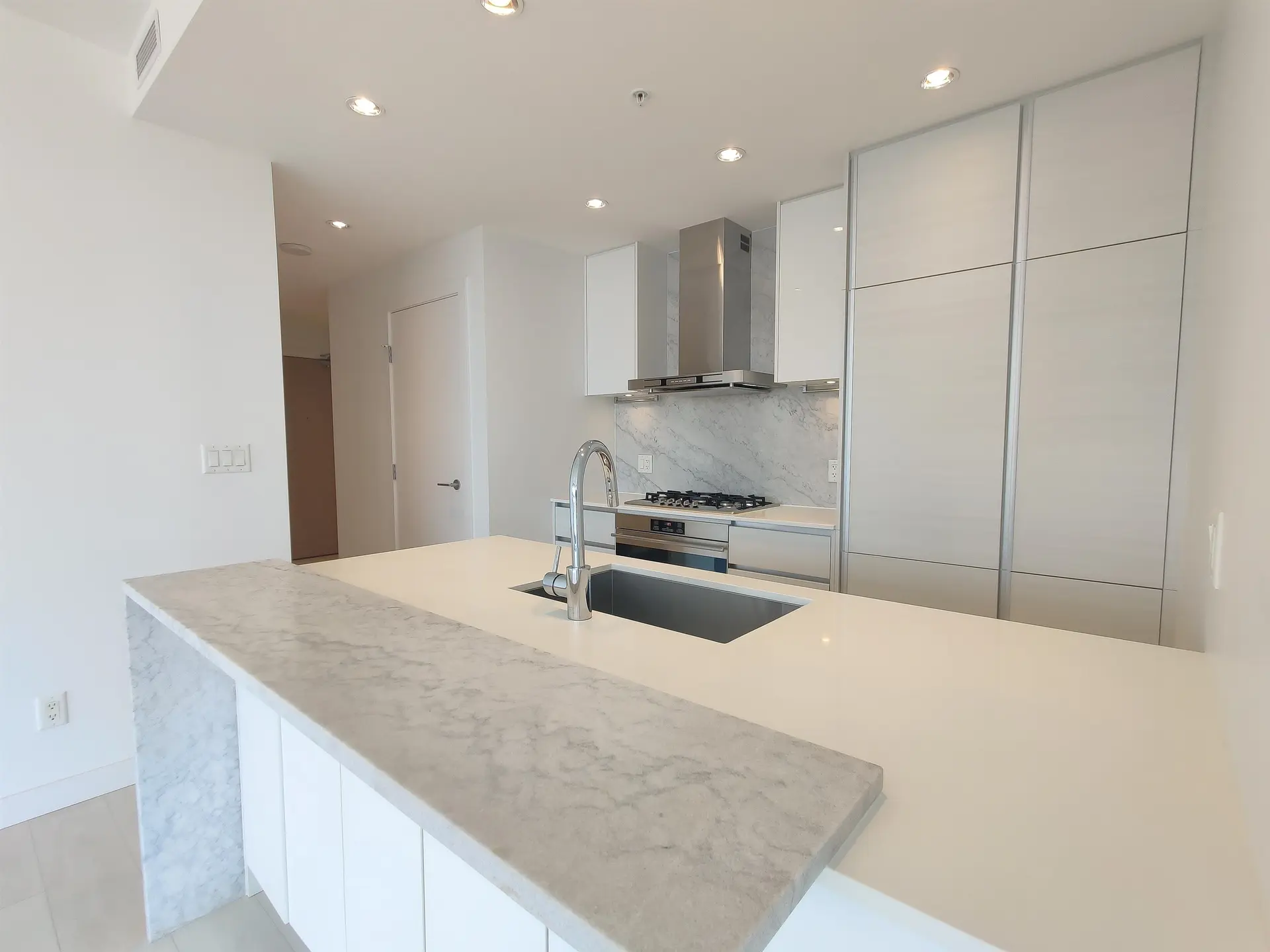 #1510 6098 Station Street - Image 6