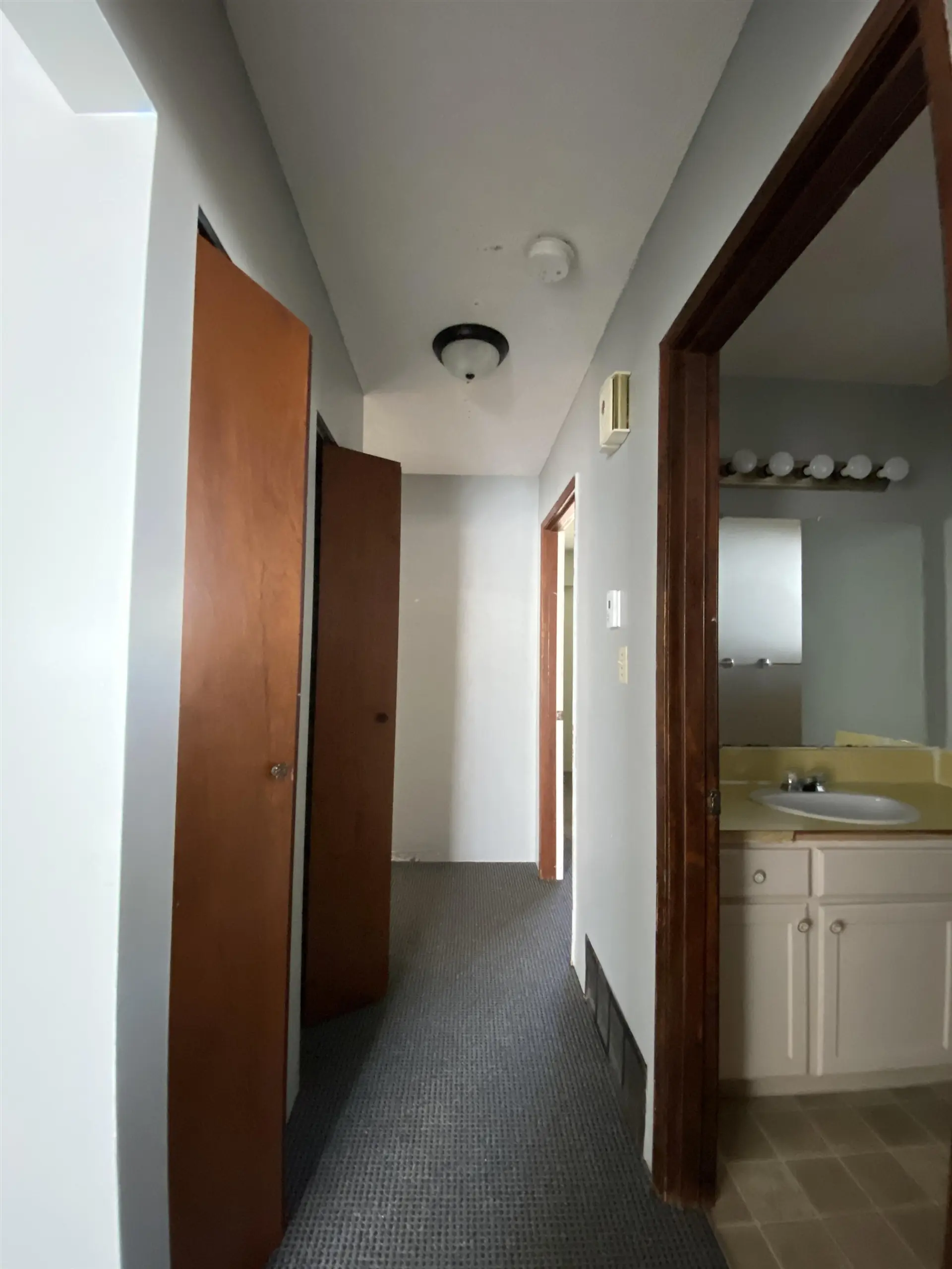 Property at 15855 VINE AVENUE, White Rock, BC