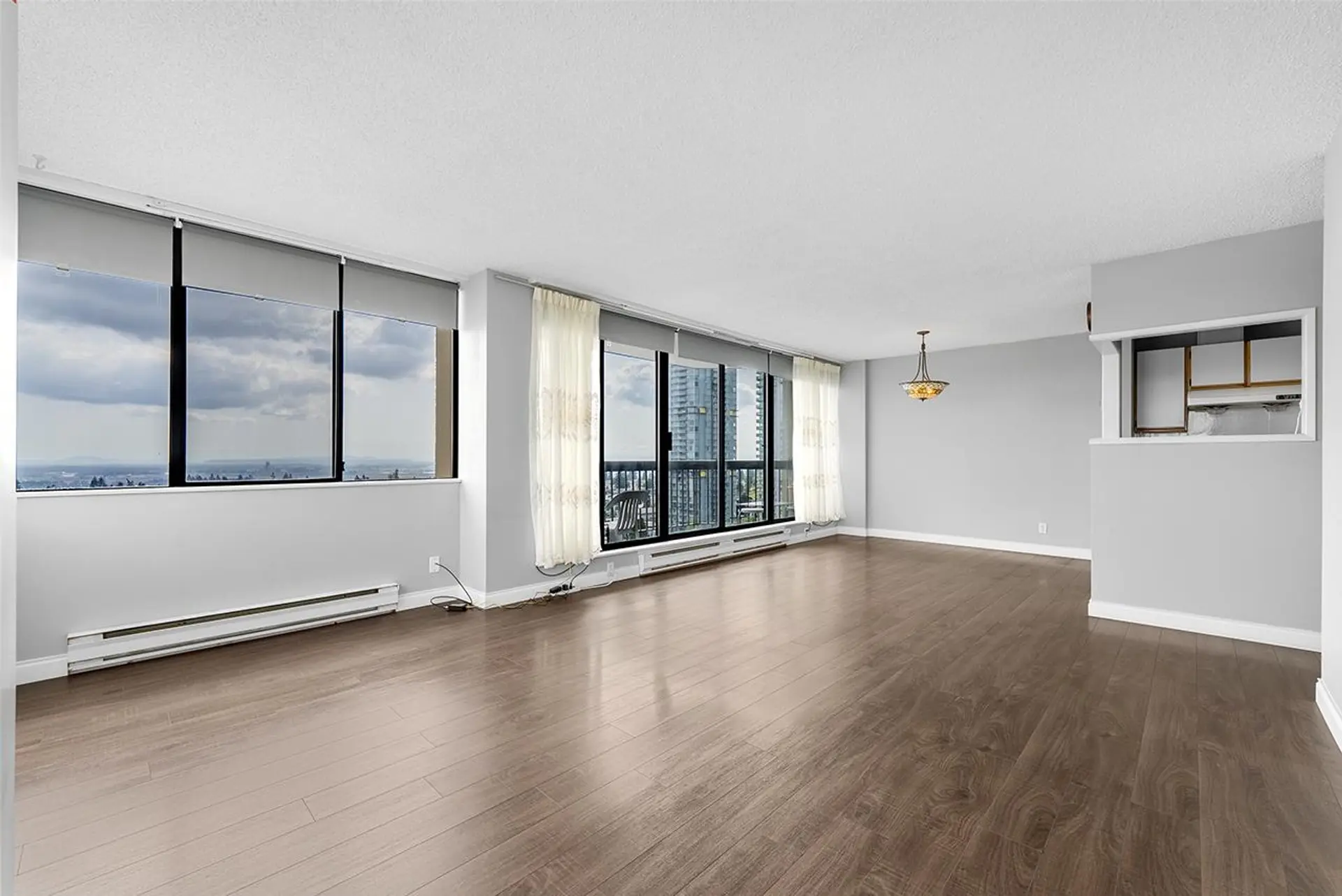 #1403 6540 Burlington Avenue - Image 9