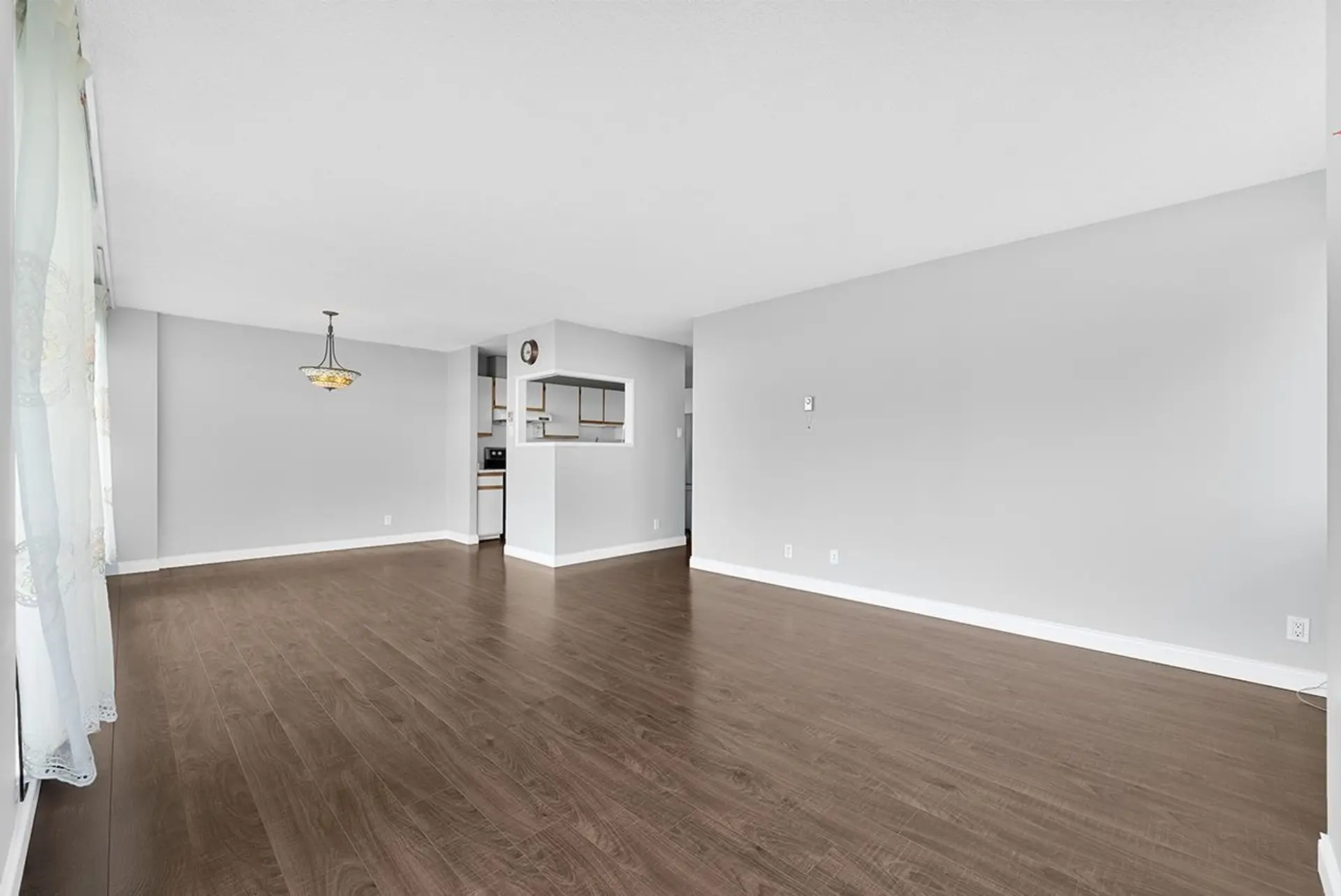 #1403 6540 Burlington Avenue - Image 10
