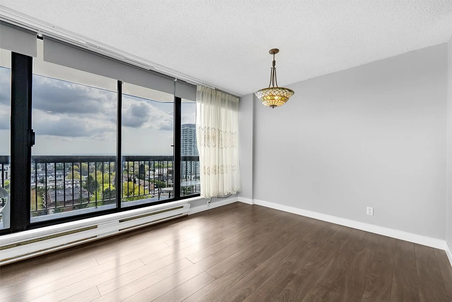 #1403 6540 Burlington Avenue - Image 8