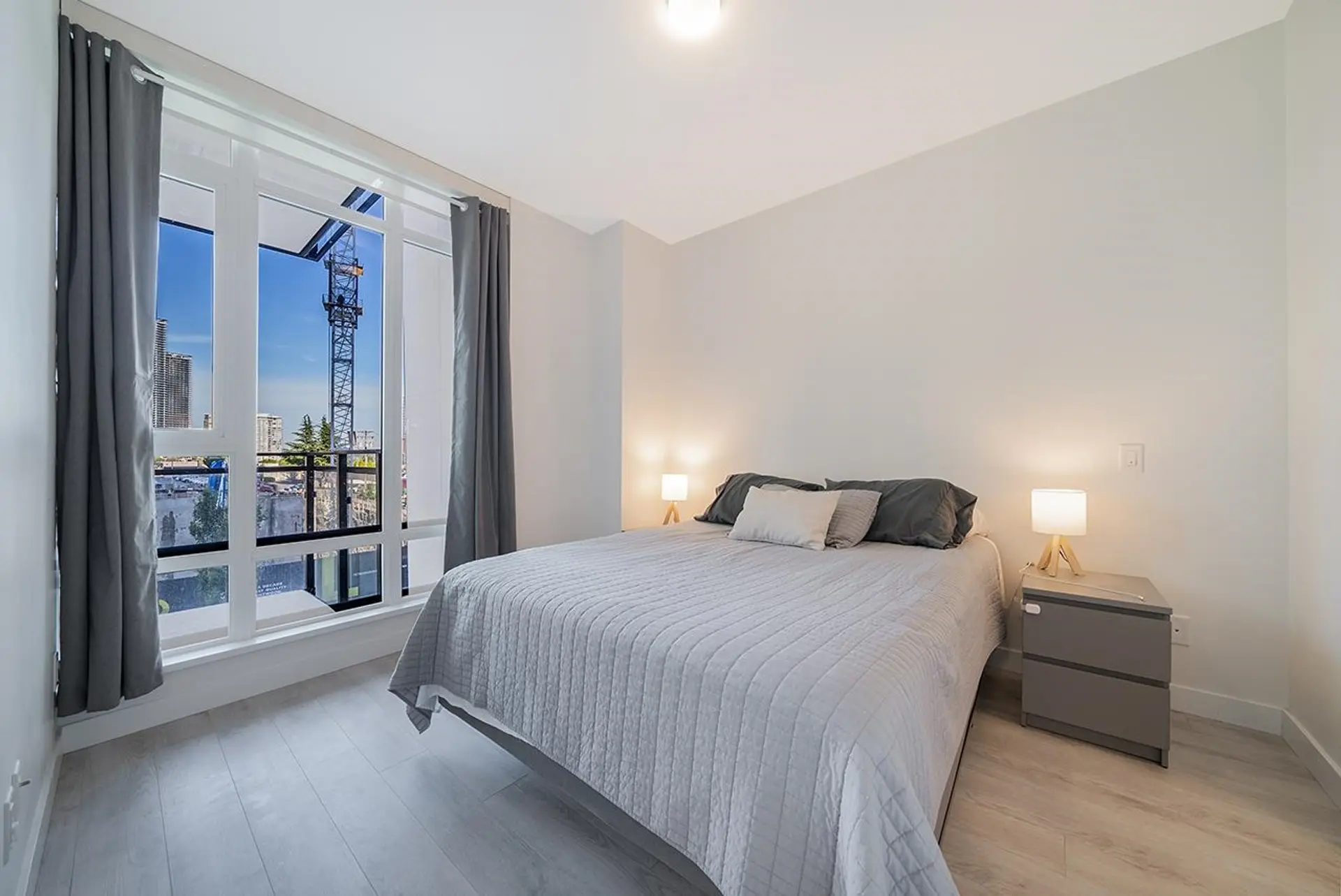 Property at #305 2085 SKYLINE COURT, Burnaby, BC