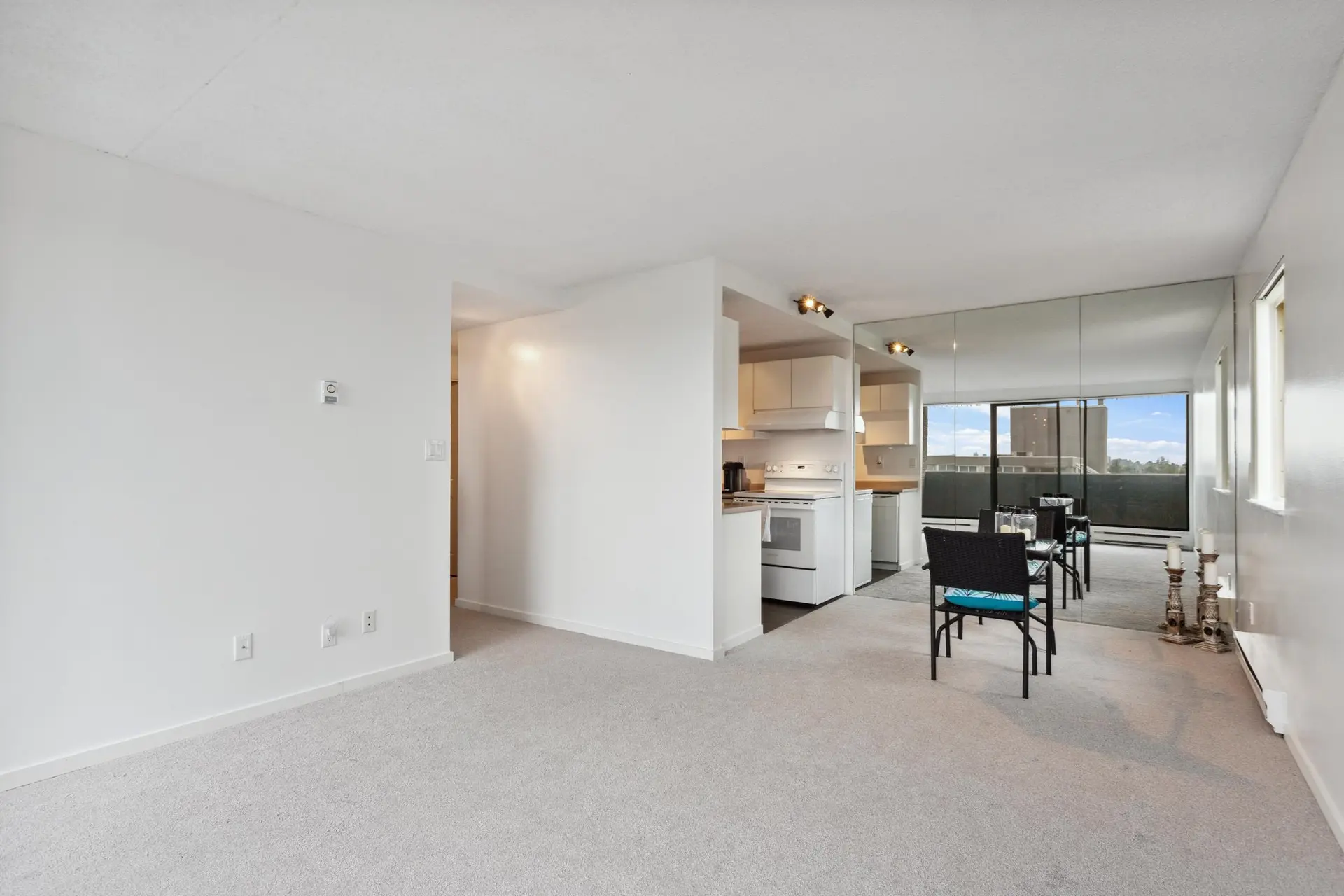 #902 110 W 4th Street - Image 6