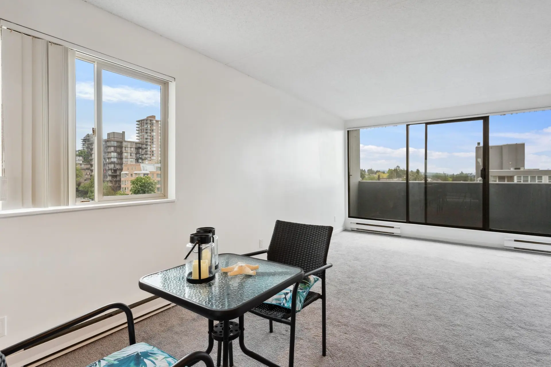 #902 110 W 4th Street - Image 4
