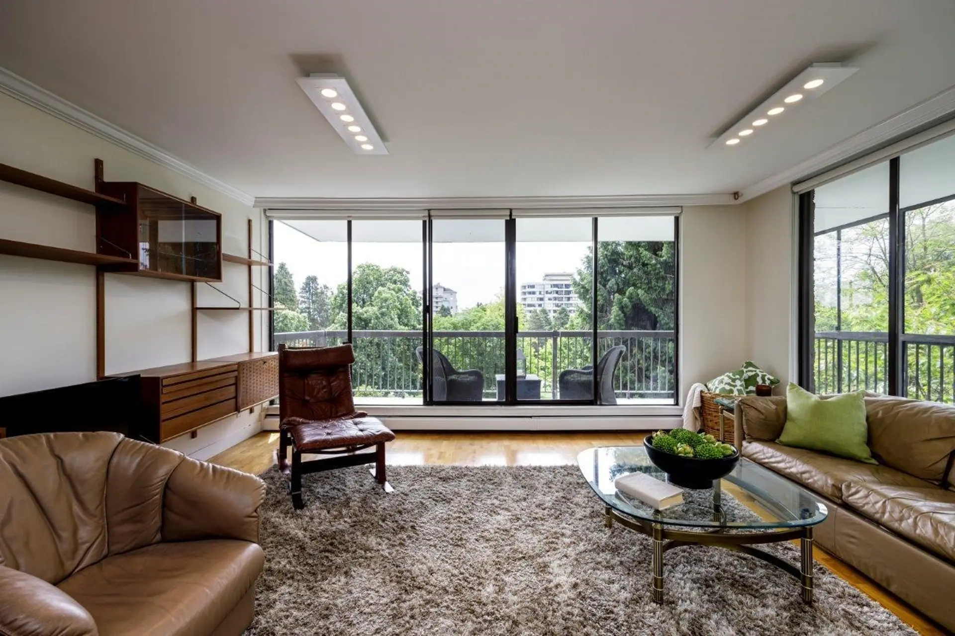 #403 114 W Keith Road - Image 4
