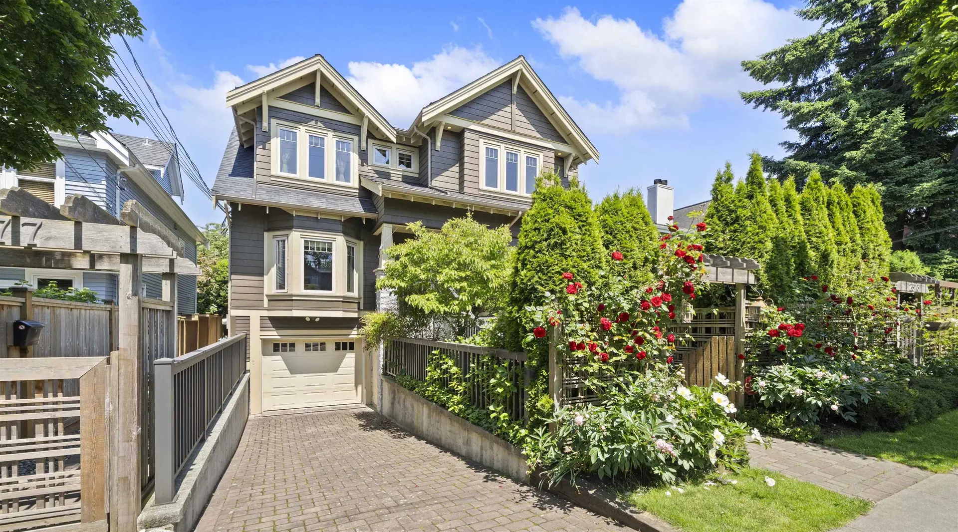 Property at 2575 W 7th Avenue, Vancouver, BC