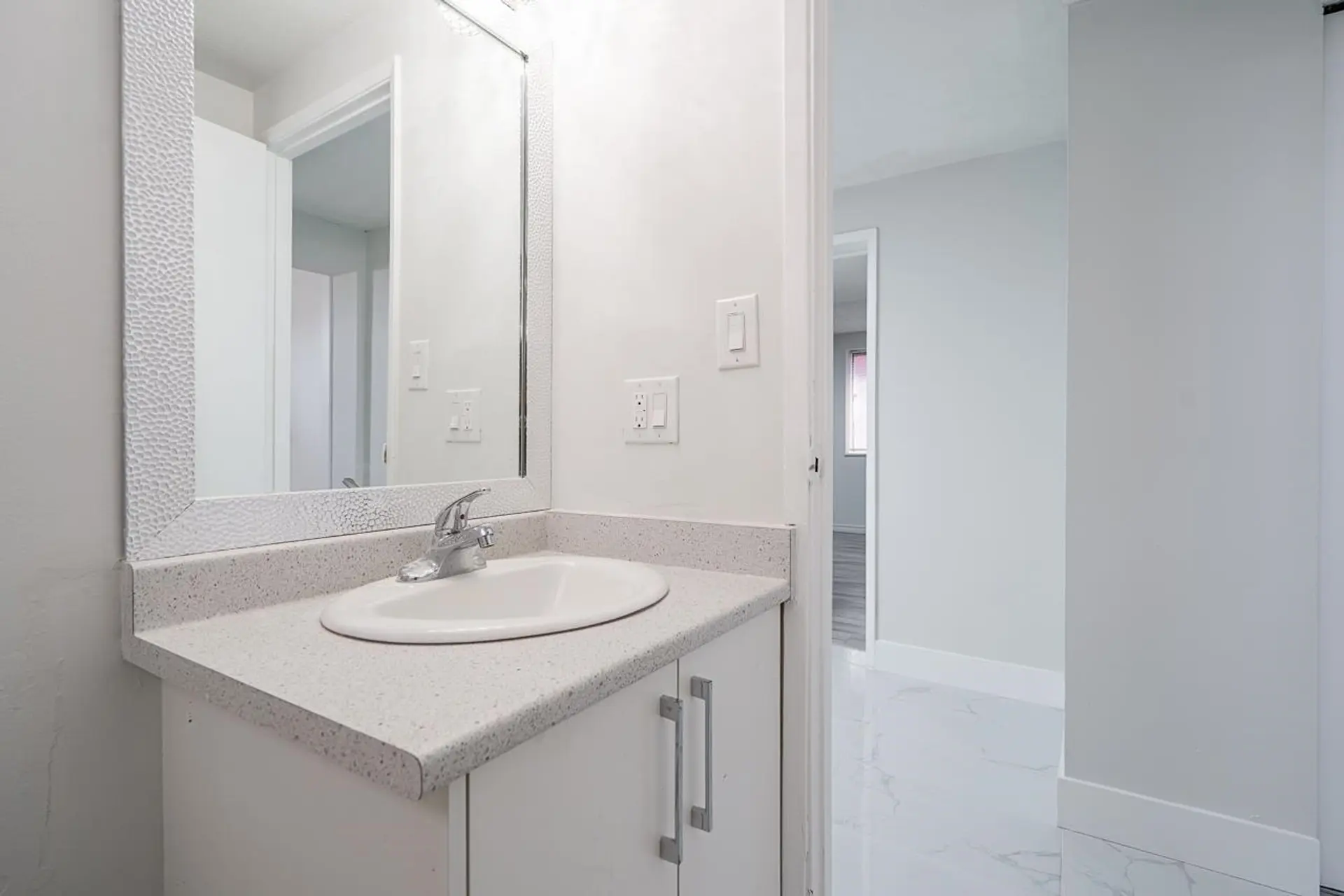 Property at 882 E 63RD AVENUE, Vancouver, BC