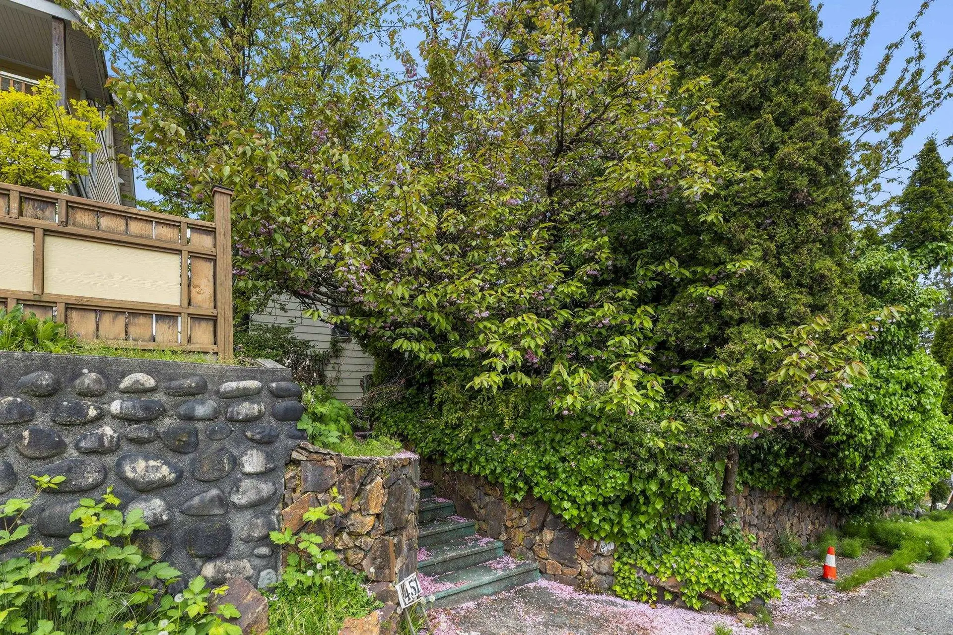 Property at 451 E EIGHTH AVENUE, New Westminster, BC