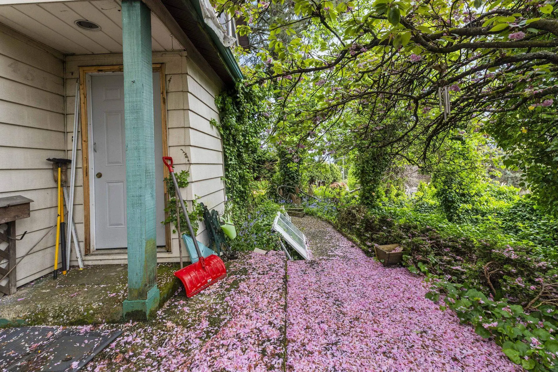 Property at 451 E EIGHTH AVENUE, New Westminster, BC