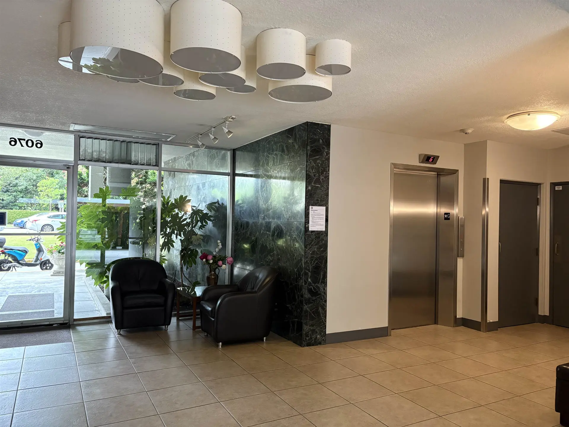 #305 6076 Tisdall Street - Image 4
