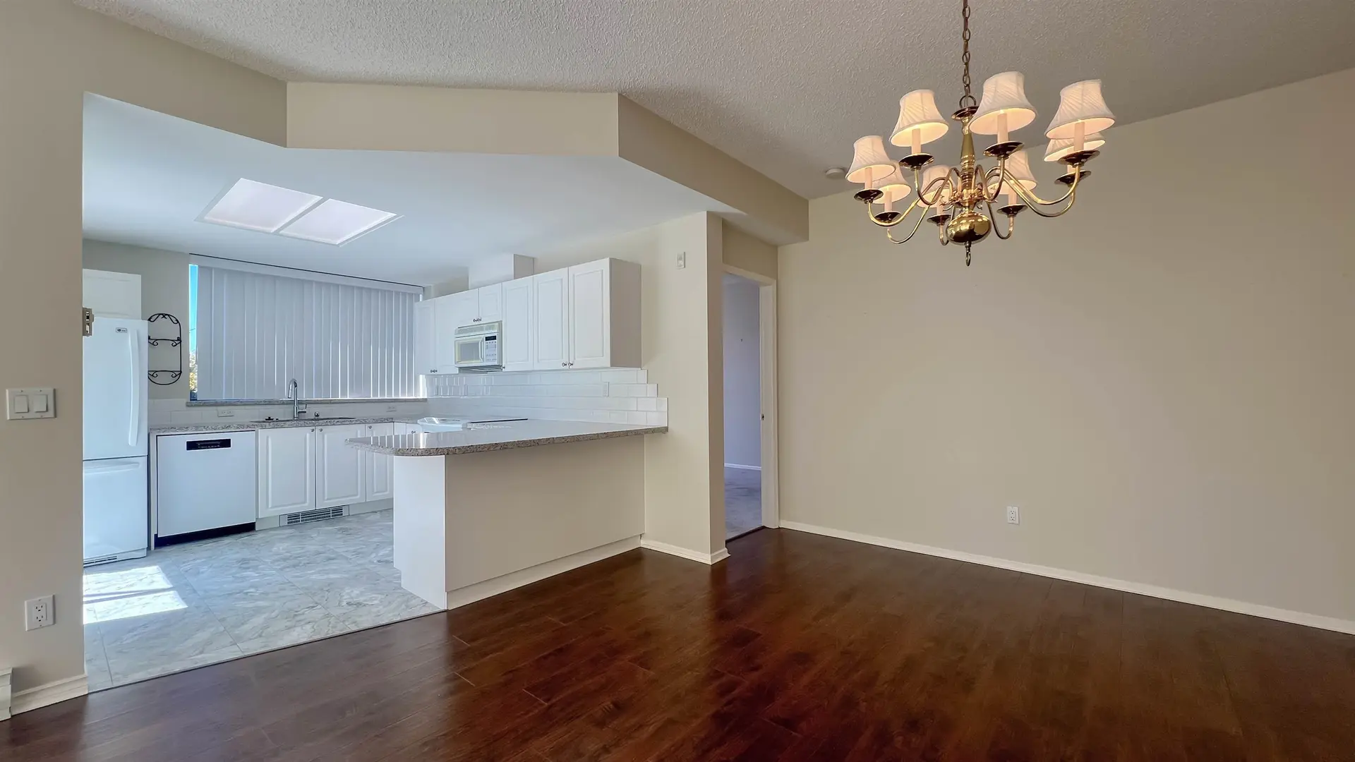 #407 1765 Martin Drive - Image 6